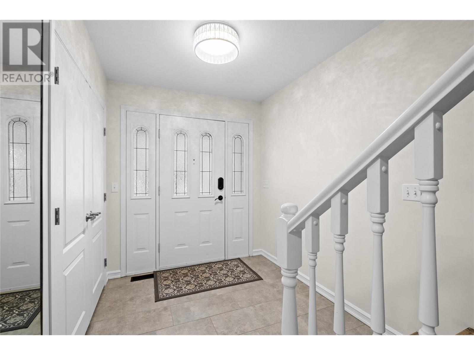 3556 Athalmer Road, Kelowna, British Columbia  V1W 3Y5 - Photo 19 - 10345447