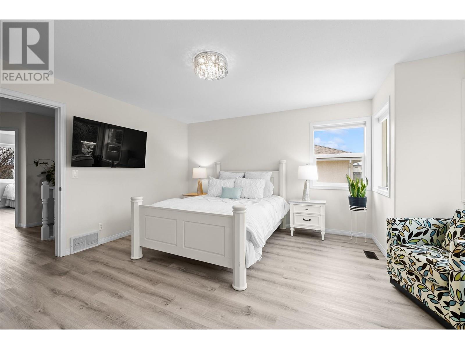 3556 Athalmer Road, Kelowna, British Columbia  V1W 3Y5 - Photo 21 - 10345447