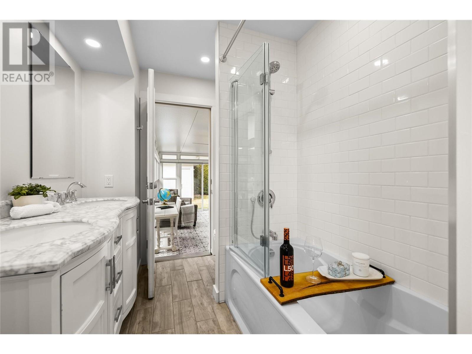 3556 Athalmer Road, Kelowna, British Columbia  V1W 3Y5 - Photo 42 - 10345447