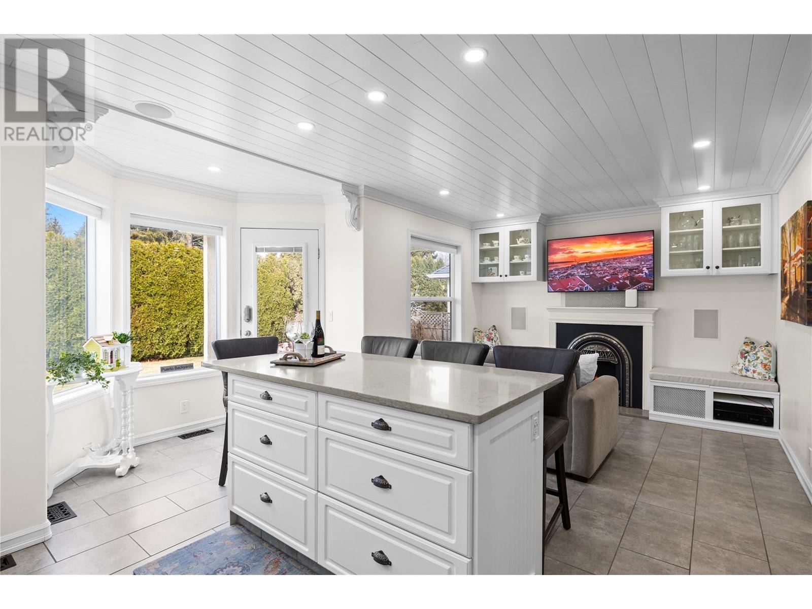 3556 Athalmer Road, Kelowna, British Columbia  V1W 3Y5 - Photo 9 - 10345447