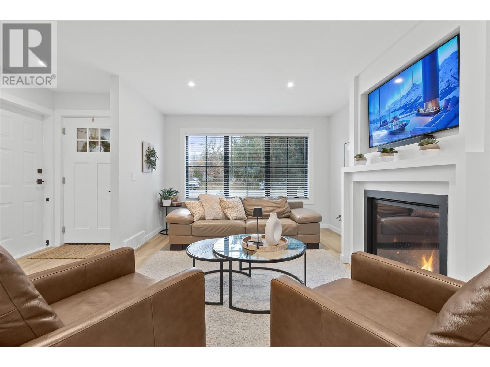 712 Schafer Road, Kelowna, British Columbia  V1W 1G1 - Photo 3 - 10345318
