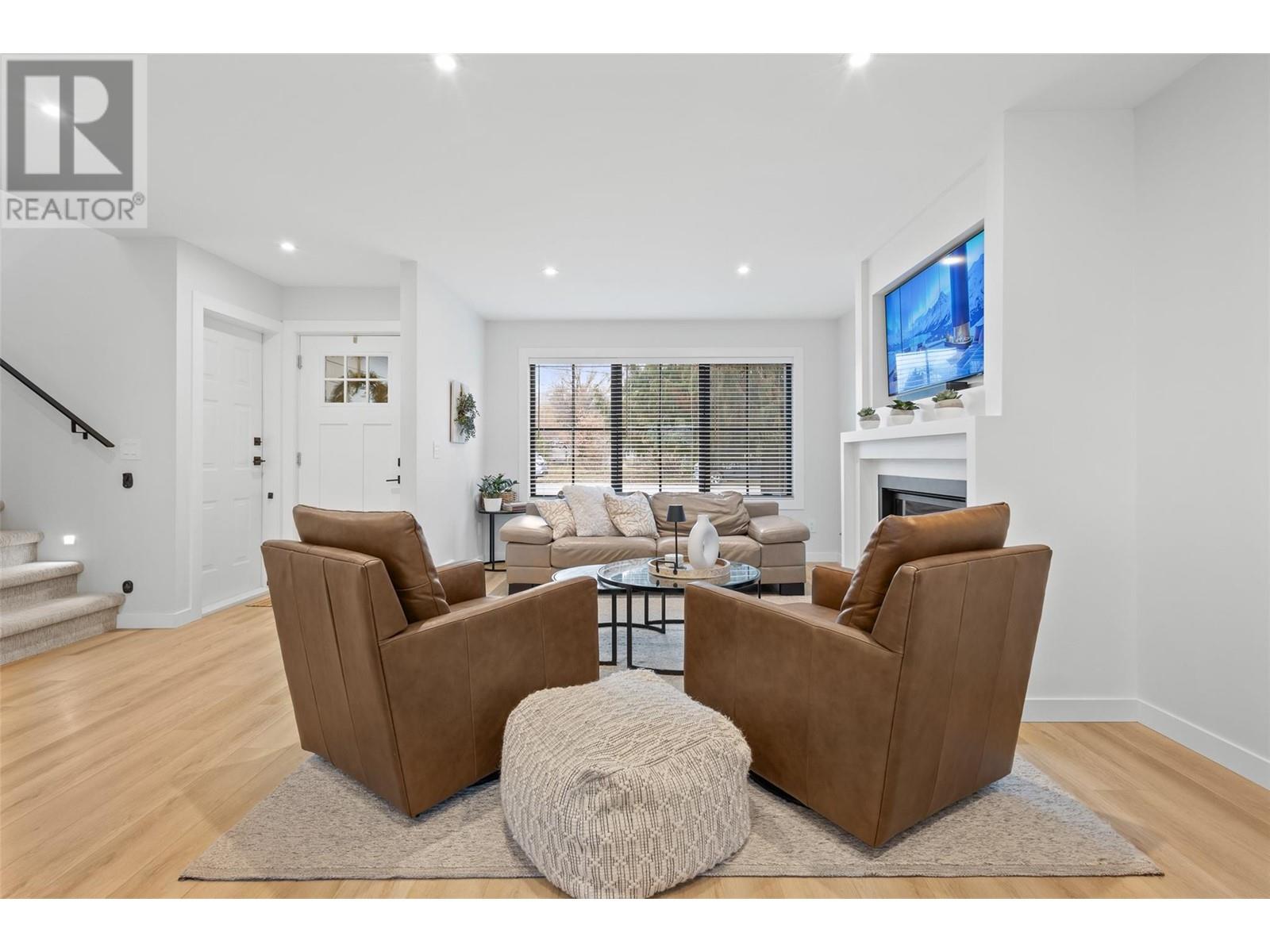 712 Schafer Road, Kelowna, British Columbia  V1W 1G1 - Photo 4 - 10345318