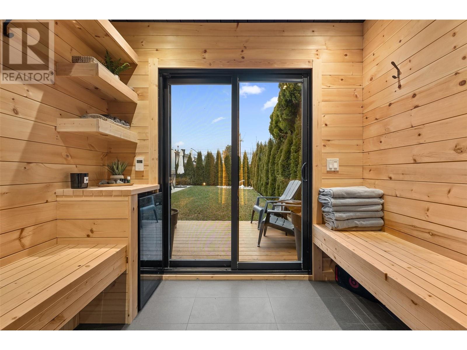 712 Schafer Road, Kelowna, British Columbia  V1W 1G1 - Photo 42 - 10345318