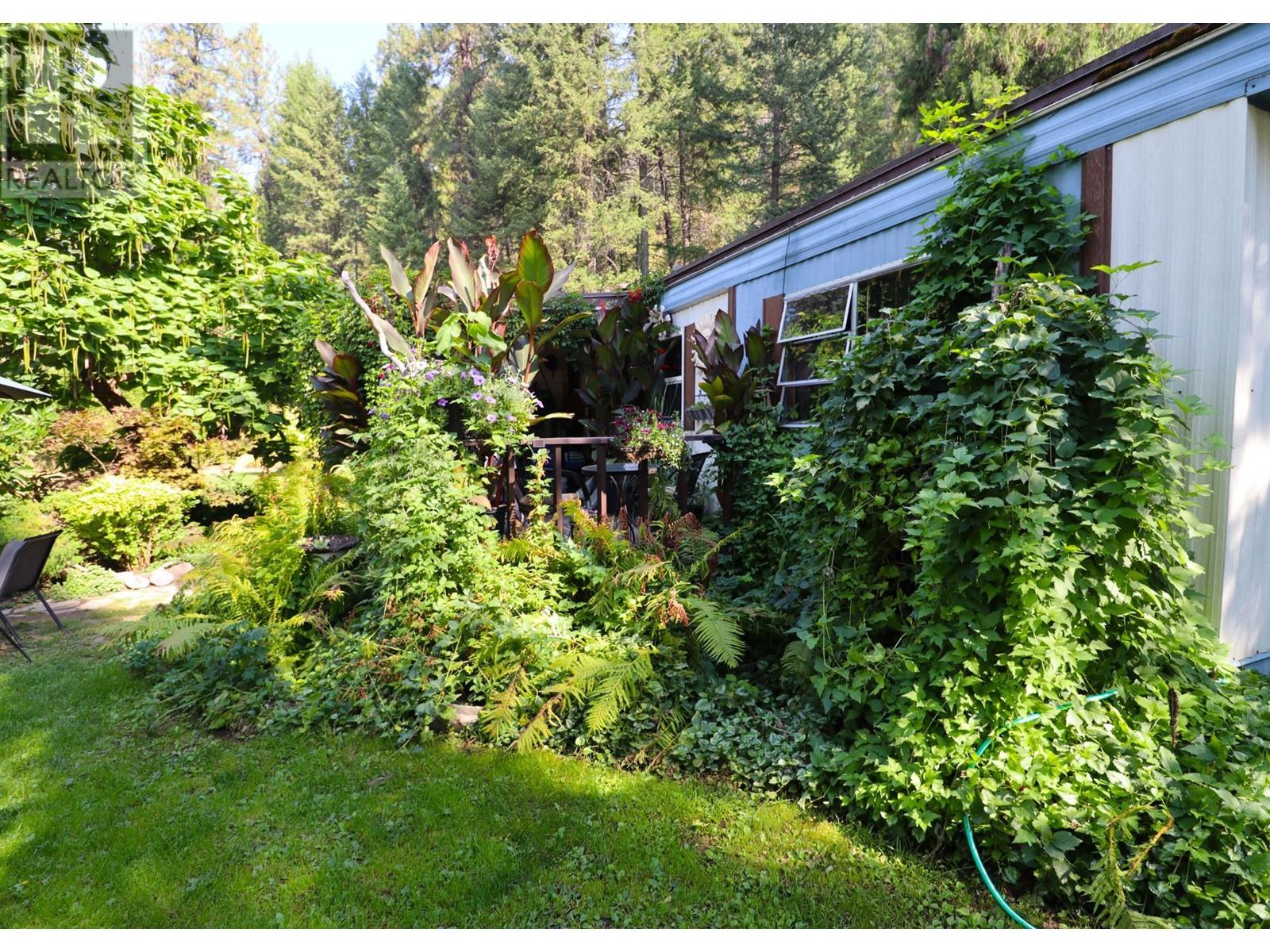 1680 Chandler Road, Christina Lake, British Columbia  V0H 1E0 - Photo 11 - 10345484