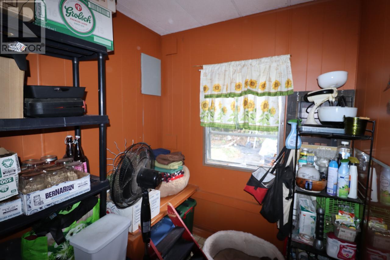 1680 Chandler Road, Christina Lake, British Columbia  V0H 1E0 - Photo 17 - 10345484