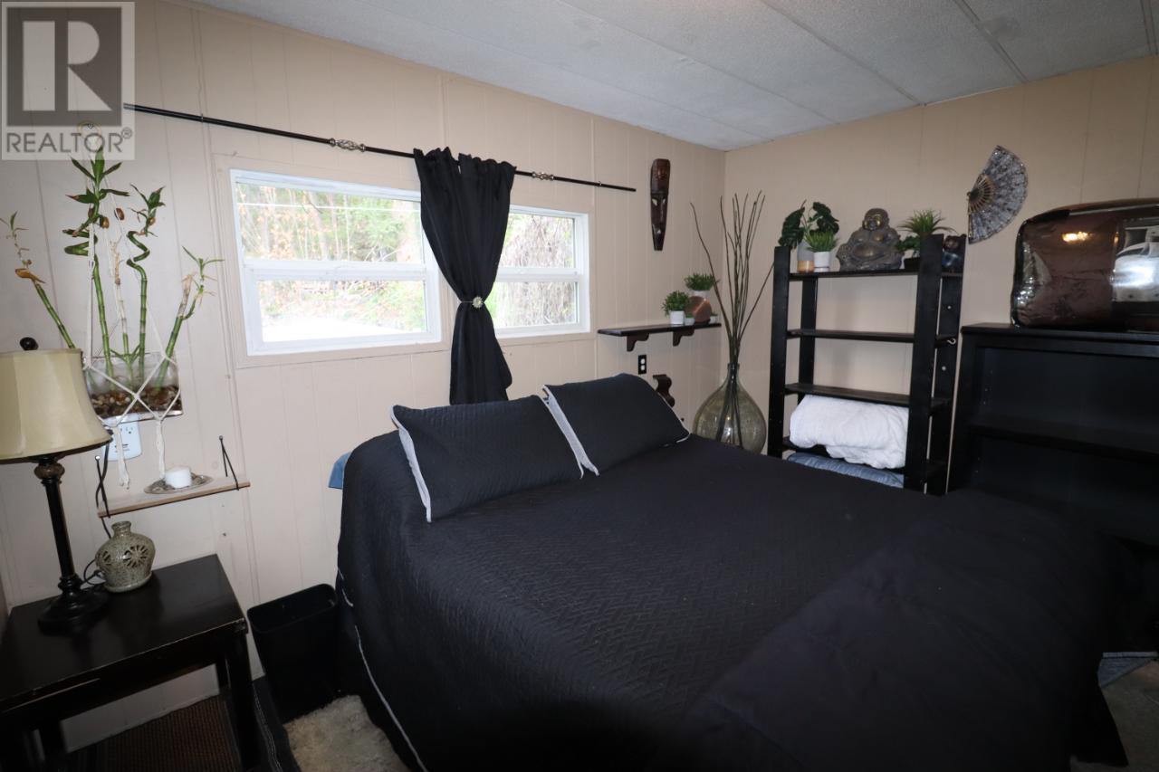 1680 Chandler Road, Christina Lake, British Columbia  V0H 1E0 - Photo 19 - 10345484