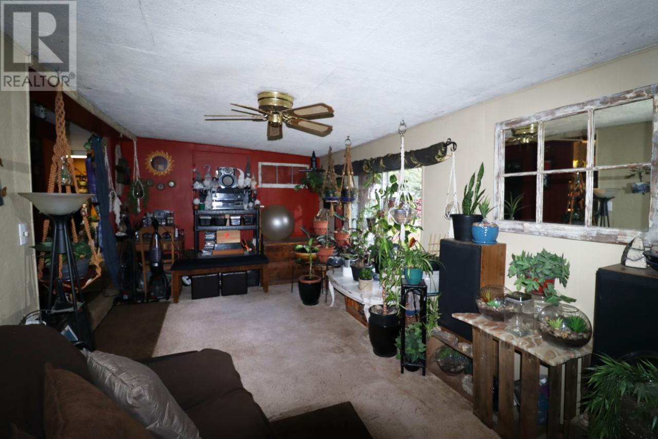 1680 Chandler Road, Christina Lake, British Columbia  V0H 1E0 - Photo 21 - 10345484
