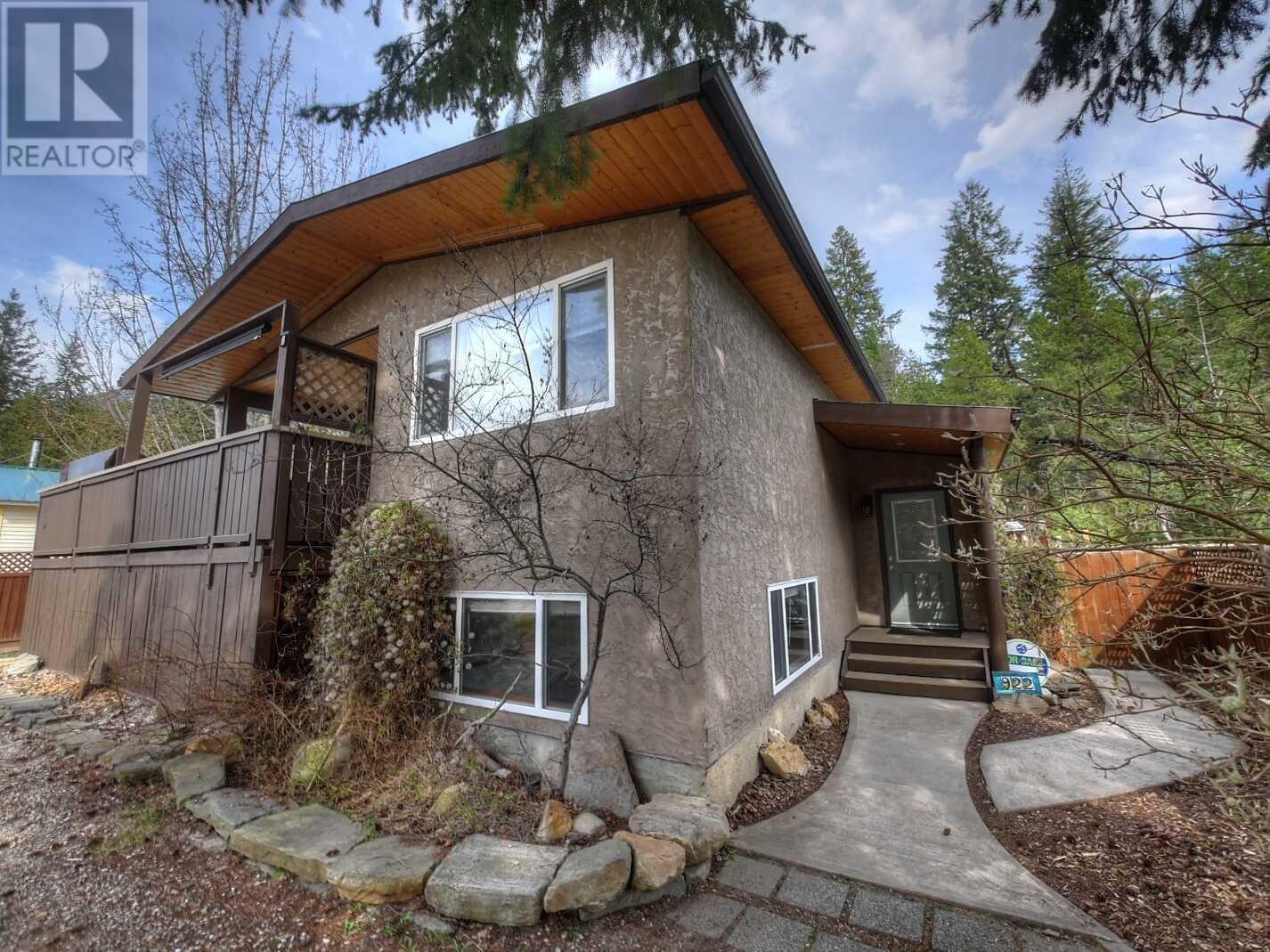922 Columbia Crescent, Nakusp, British Columbia  V0G 1R0 - Photo 10 - 10345438