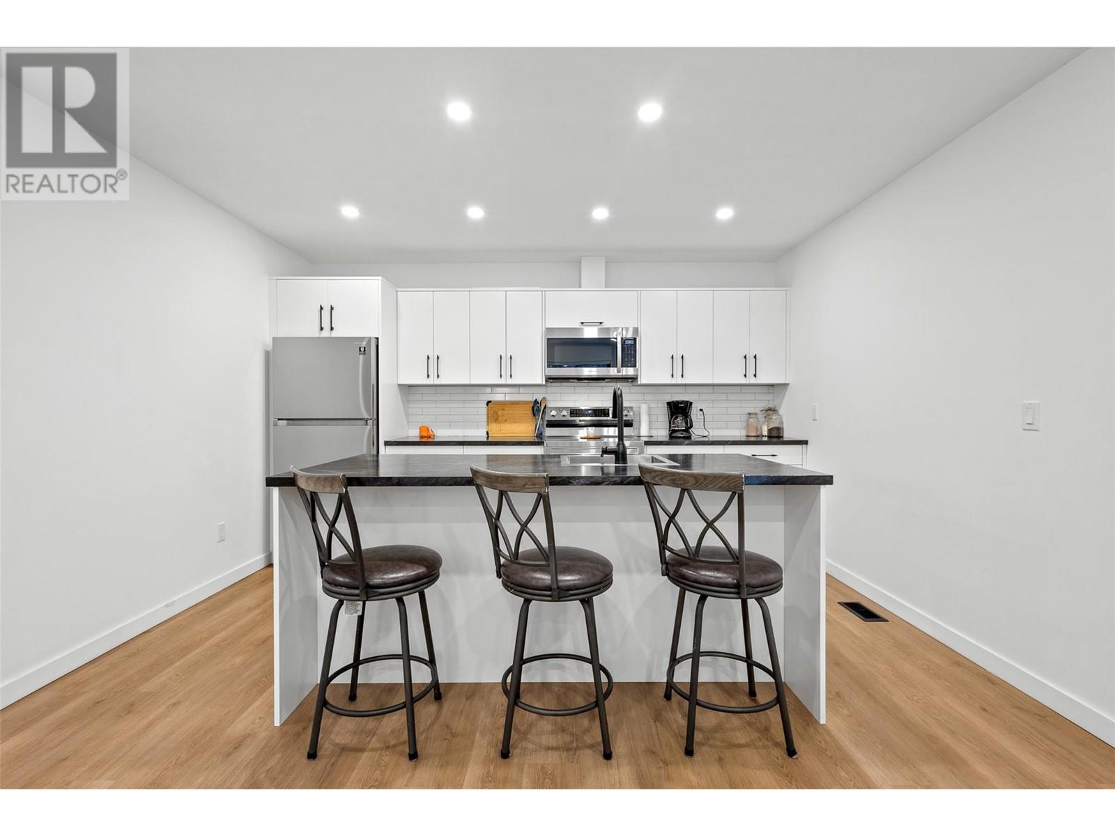 712 Schafer Road, Kelowna, British Columbia  V1W 1G1 - Photo 58 - 10345273