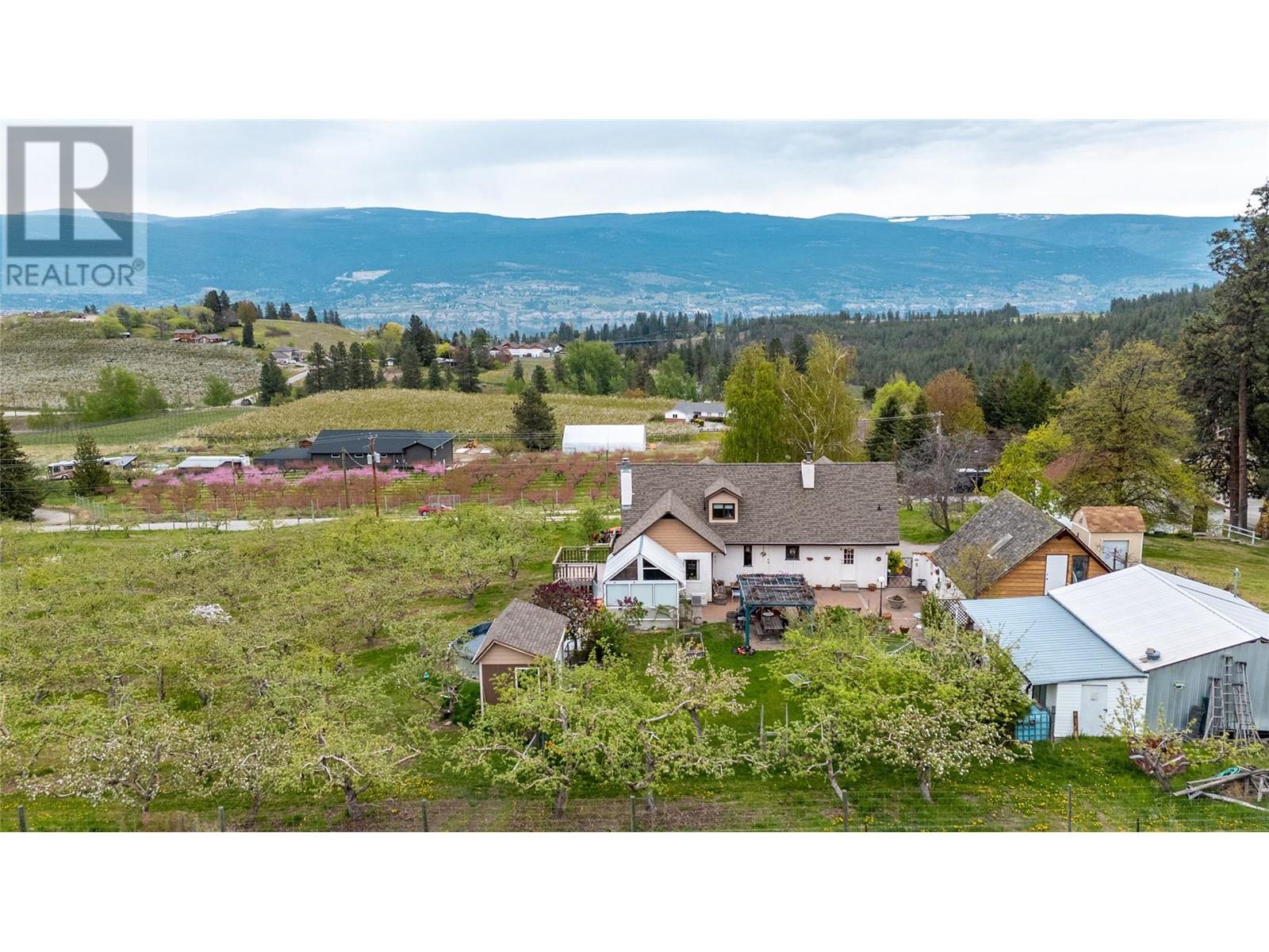 4206 Monro Avenue, Summerland, British Columbia  V0H 1Z2 - Photo 3 - 10345348