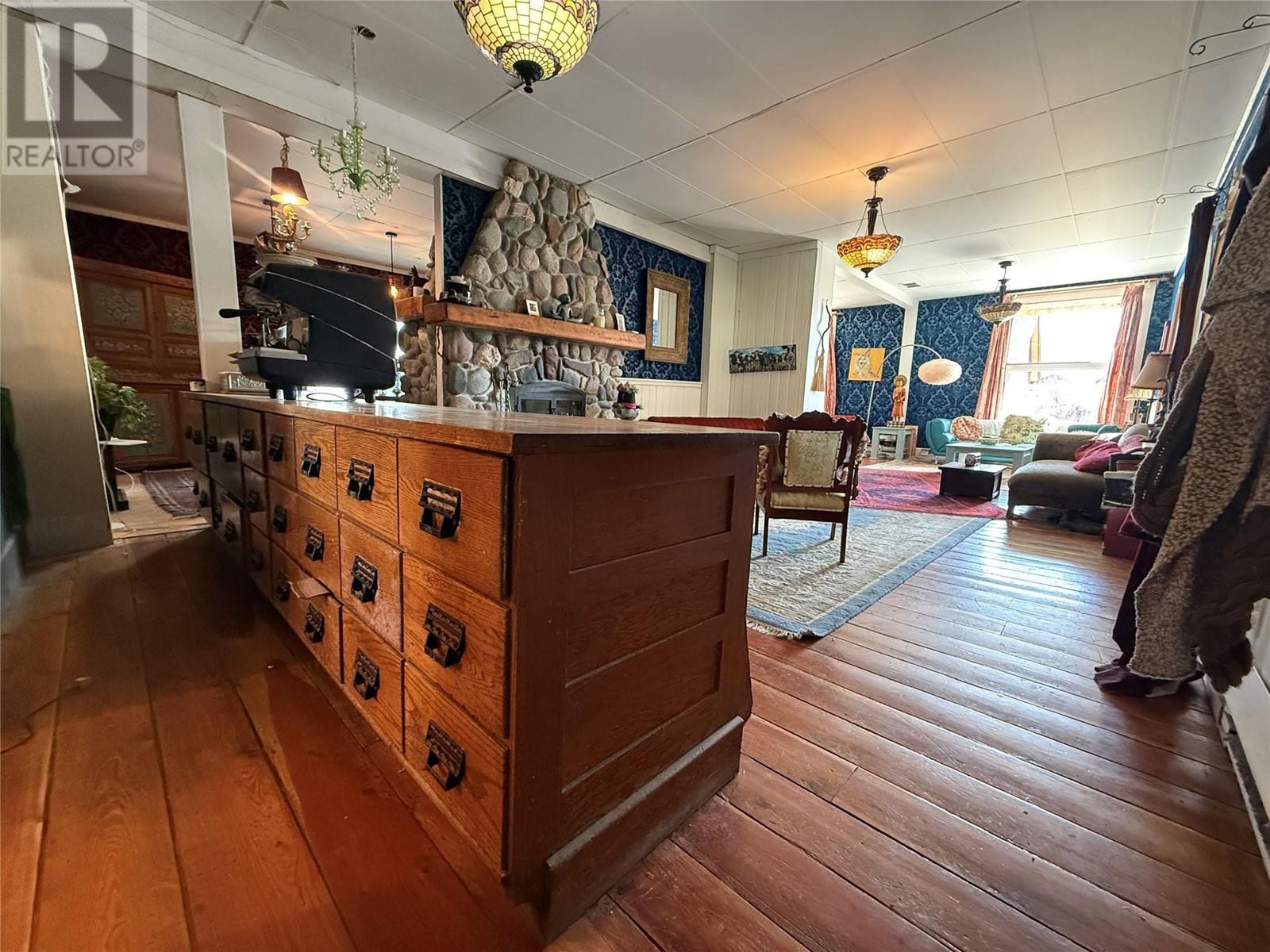 9215 Main Avenue, Wilmer, British Columbia  V0A 1K5 - Photo 12 - 10344838