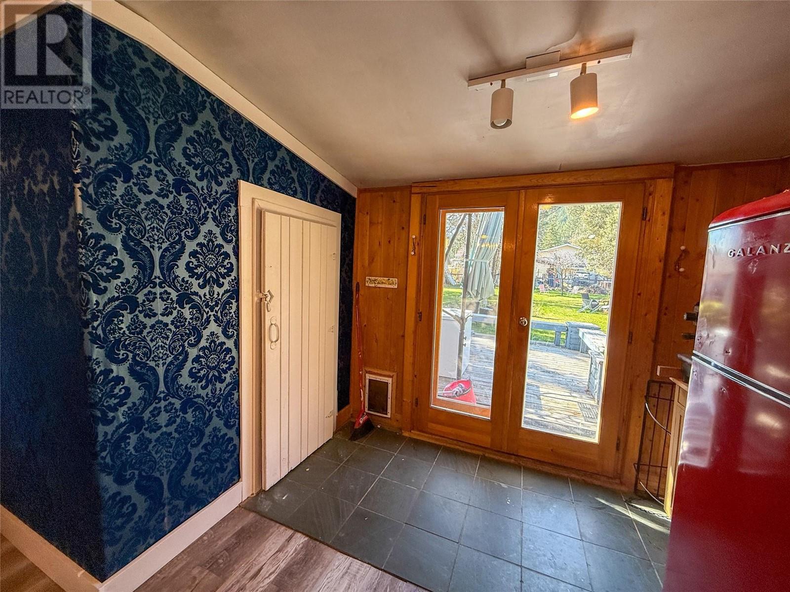 9215 Main Avenue, Wilmer, British Columbia  V0A 1K5 - Photo 21 - 10344838