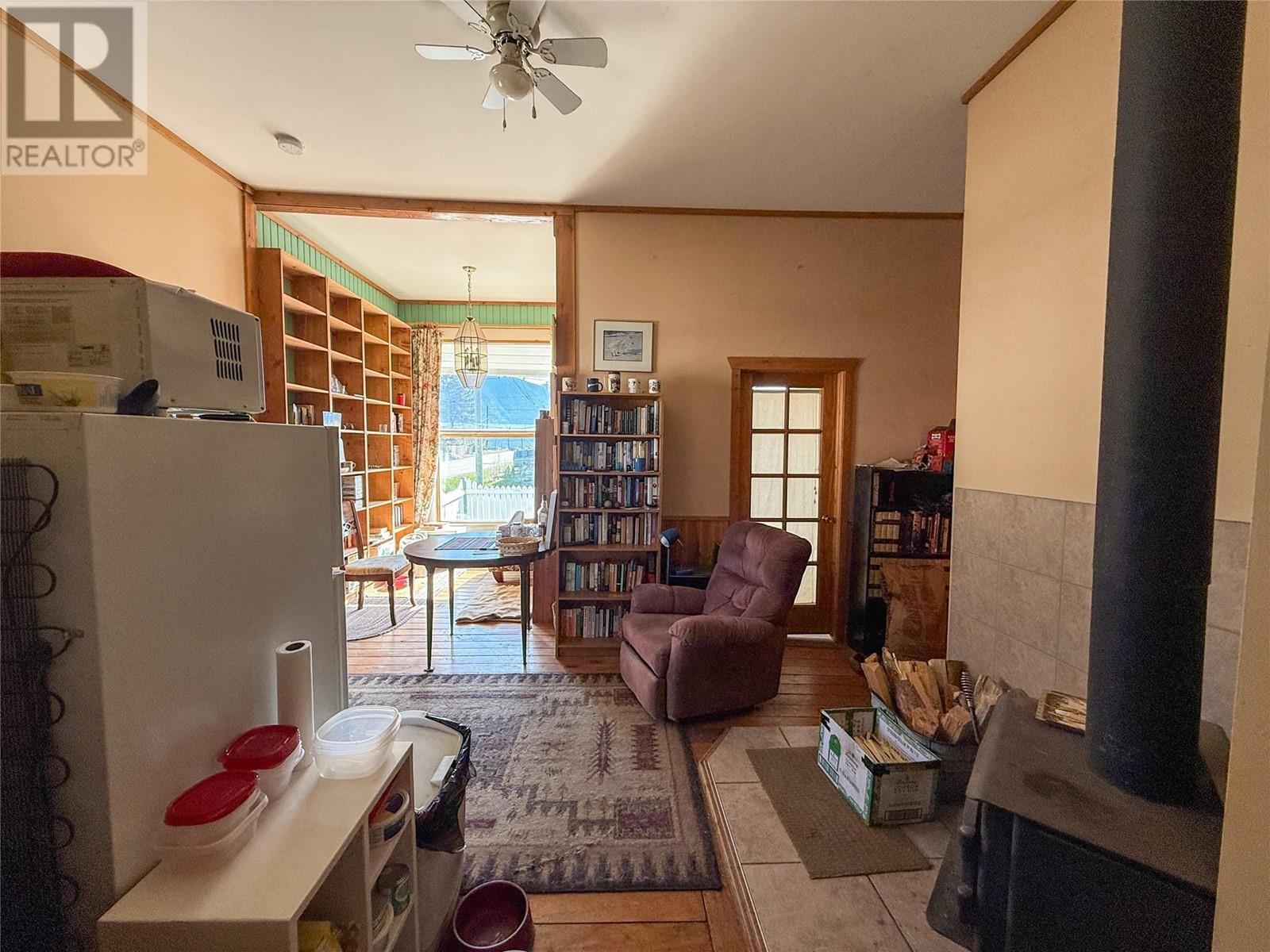 9215 Main Avenue, Wilmer, British Columbia  V0A 1K5 - Photo 32 - 10344838