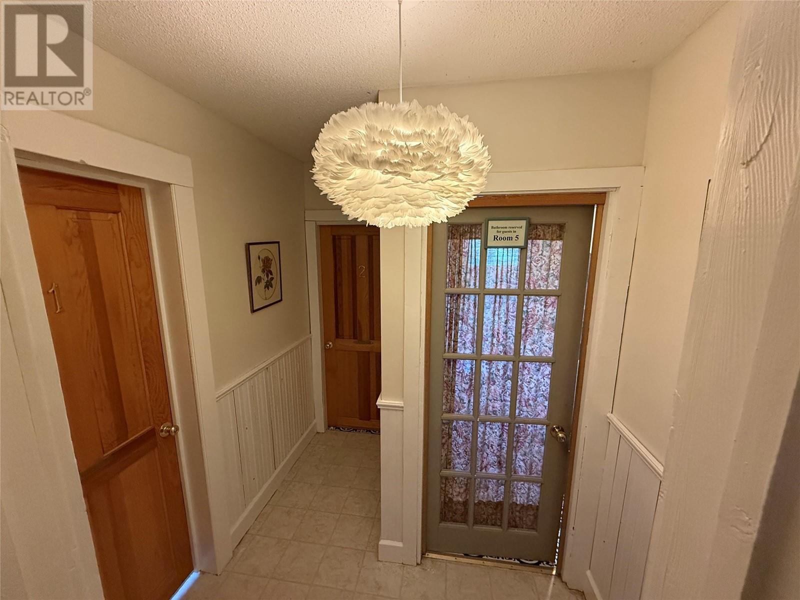 9215 Main Avenue, Wilmer, British Columbia  V0A 1K5 - Photo 62 - 10344838