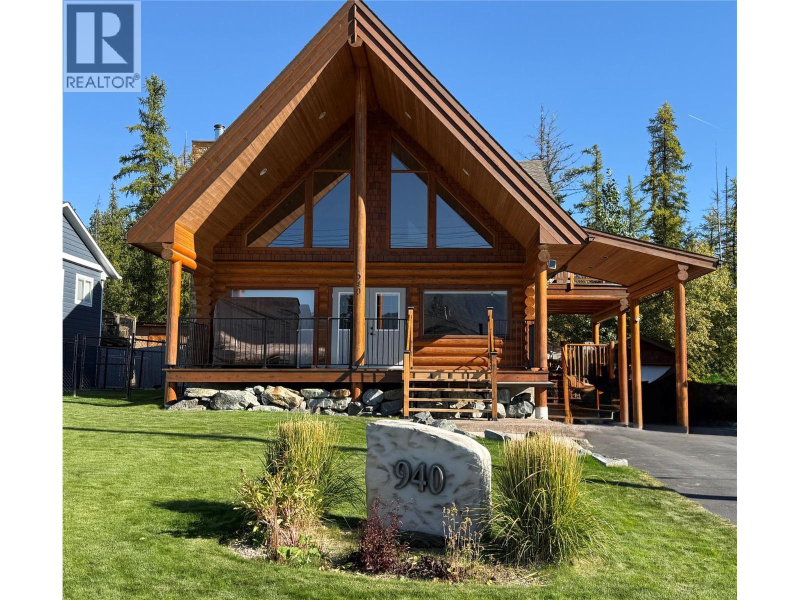 940 313th Drive, Kimberley, British Columbia  V1A 3J8 - Photo 1 - 10337745