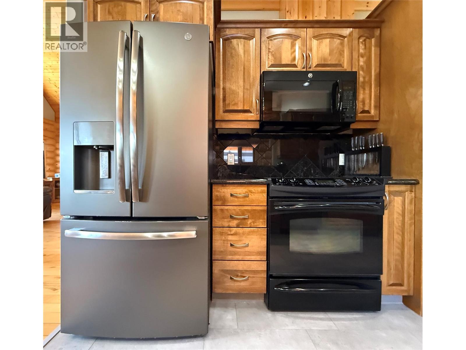 940 313th Drive, Kimberley, British Columbia  V1A 3J8 - Photo 13 - 10337745