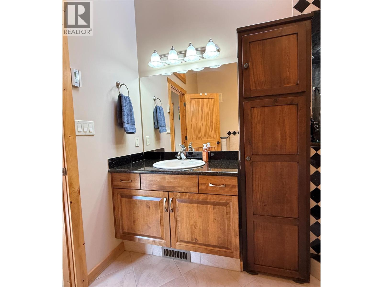 940 313th Drive, Kimberley, British Columbia  V1A 3J8 - Photo 29 - 10337745