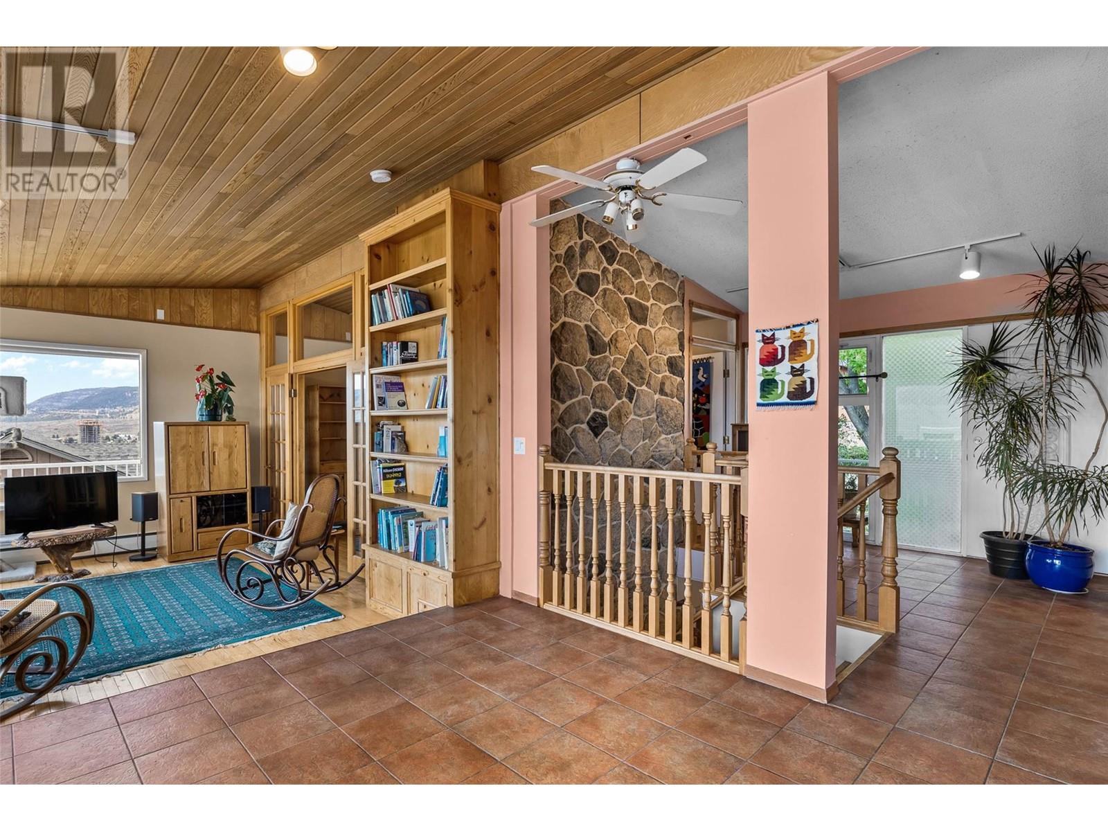 402 Strathcona Terrace, Kamloops, British Columbia  V2C 1B9 - Photo 11 - 10345647