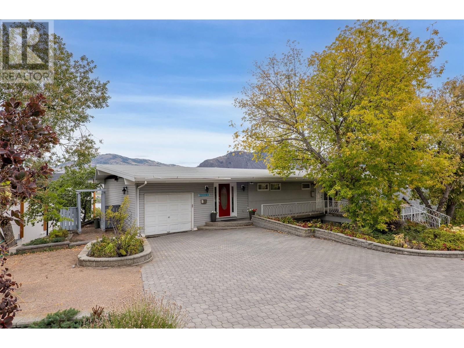 402 Strathcona Terrace, Kamloops, British Columbia  V2C 1B9 - Photo 4 - 10345647