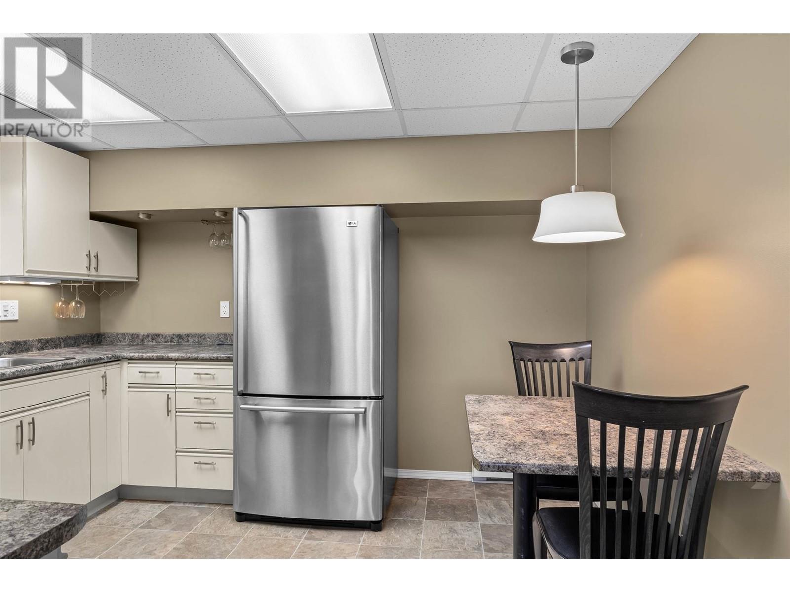 402 Strathcona Terrace, Kamloops, British Columbia  V2C 1B9 - Photo 50 - 10345647