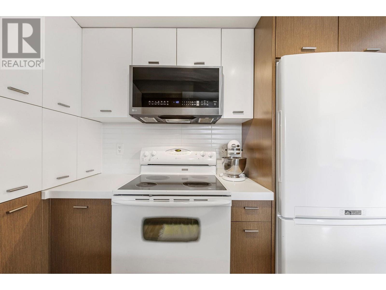1550 Dickson Avenue Unit# 222, Kelowna, British Columbia  V1Y 9Y8 - Photo 11 - 10345546