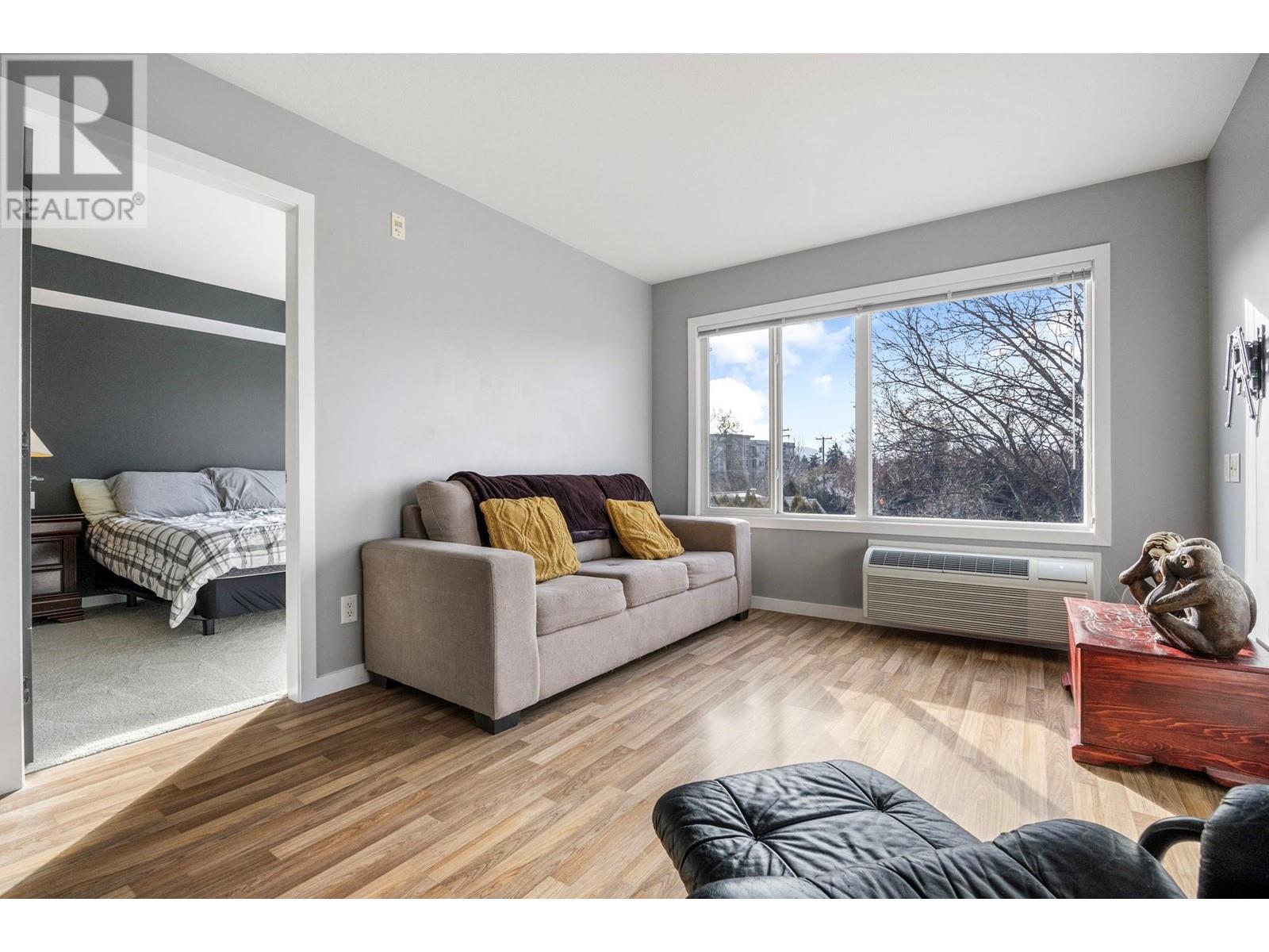 1550 Dickson Avenue Unit# 222, Kelowna, British Columbia  V1Y 9Y8 - Photo 8 - 10345546