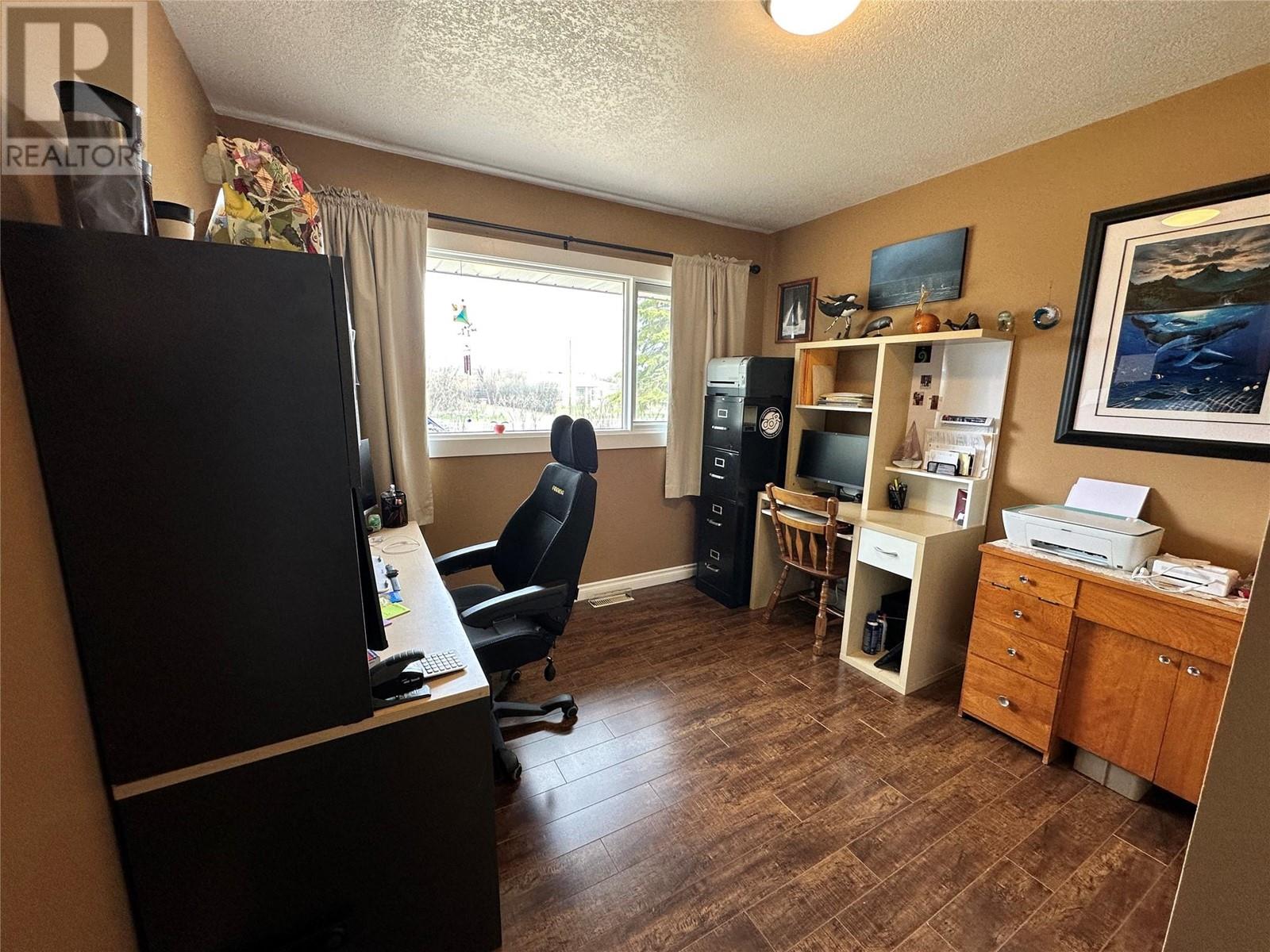 1509 108 Avenue, Dawson Creek, British Columbia  V1G 2T5 - Photo 4 - 10345663