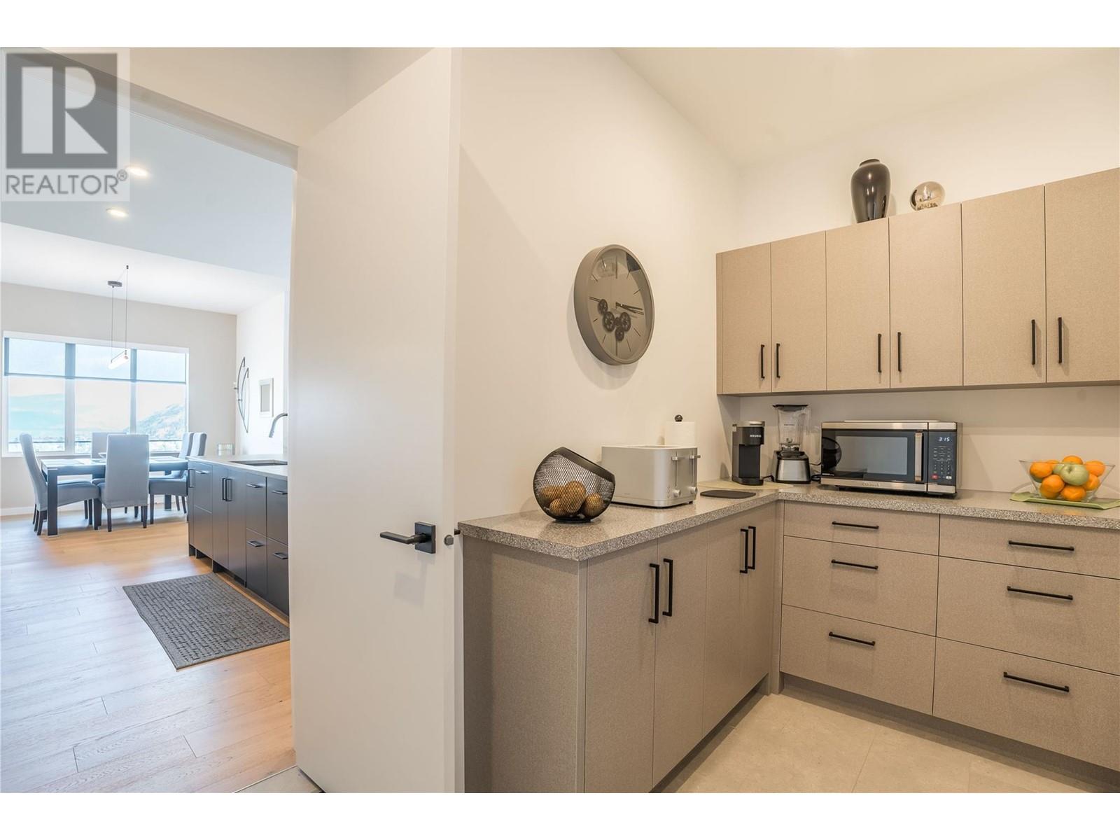 17499 Sanborn Street, Summerland, British Columbia  V0H 1Z0 - Photo 19 - 10345532