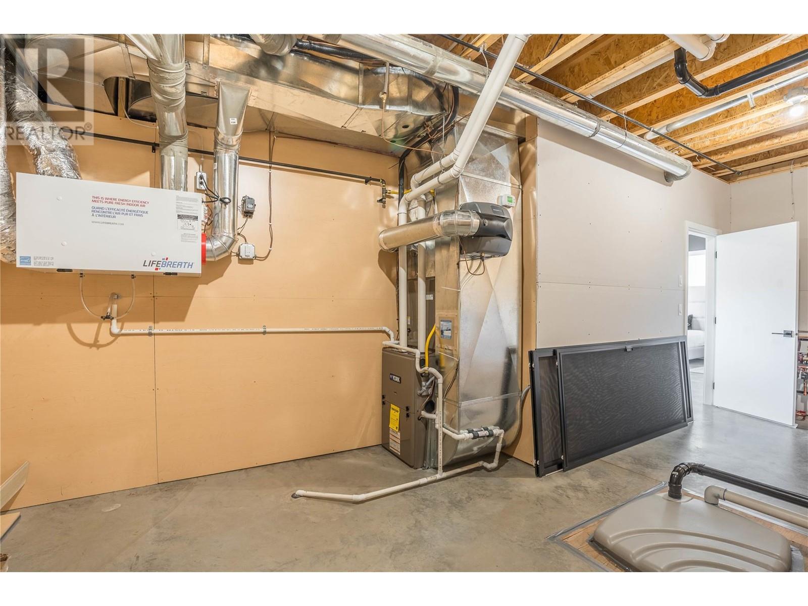 17499 Sanborn Street, Summerland, British Columbia  V0H 1Z0 - Photo 42 - 10345532