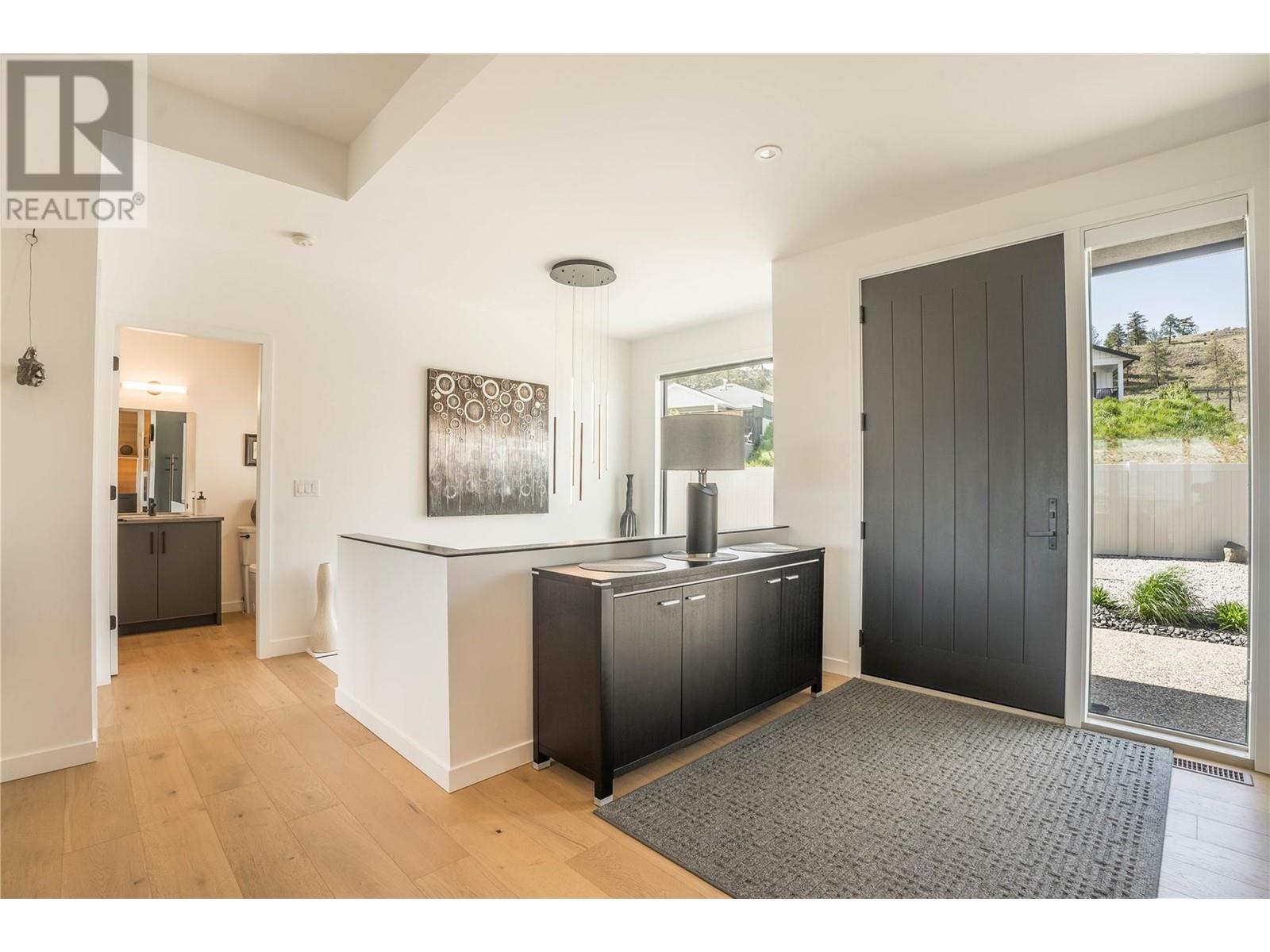 17499 Sanborn Street, Summerland, British Columbia  V0H 1Z0 - Photo 5 - 10345532