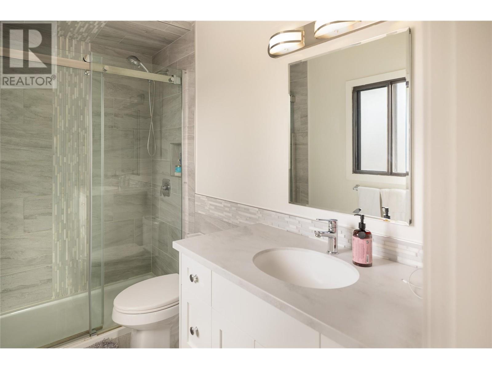990 Walker Drive, Kelowna, British Columbia  V1Y 7T3 - Photo 20 - 10345679