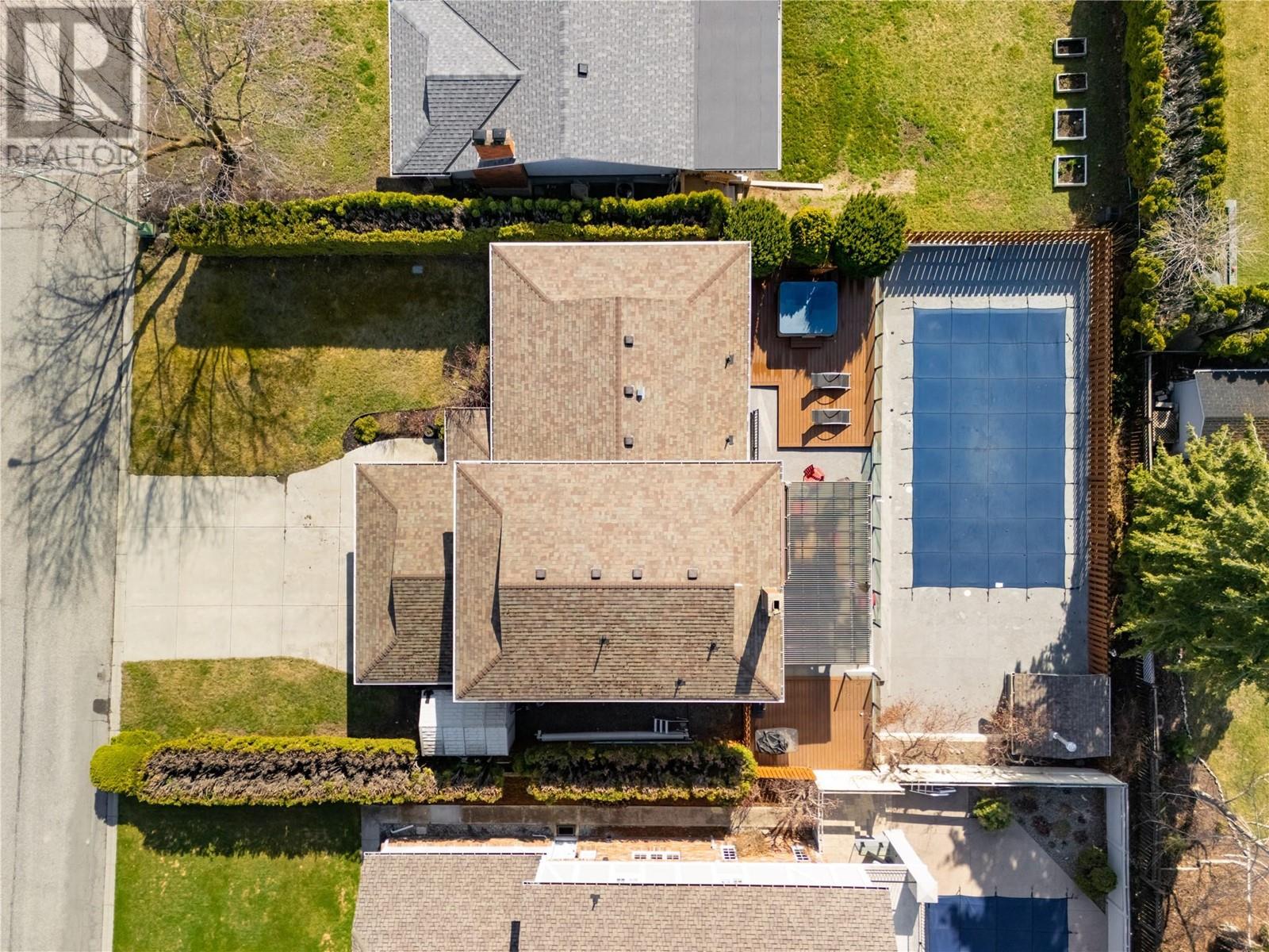 990 Walker Drive, Kelowna, British Columbia  V1Y 7T3 - Photo 40 - 10345679