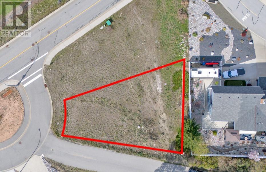 711 Pineview Road, Penticton, British Columbia  V2A 7S8 - Photo 1 - 10345648