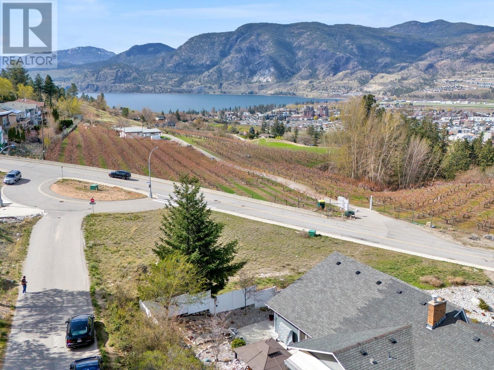 711 Pineview Road, Penticton, British Columbia  V2A 7S8 - Photo 11 - 10345648