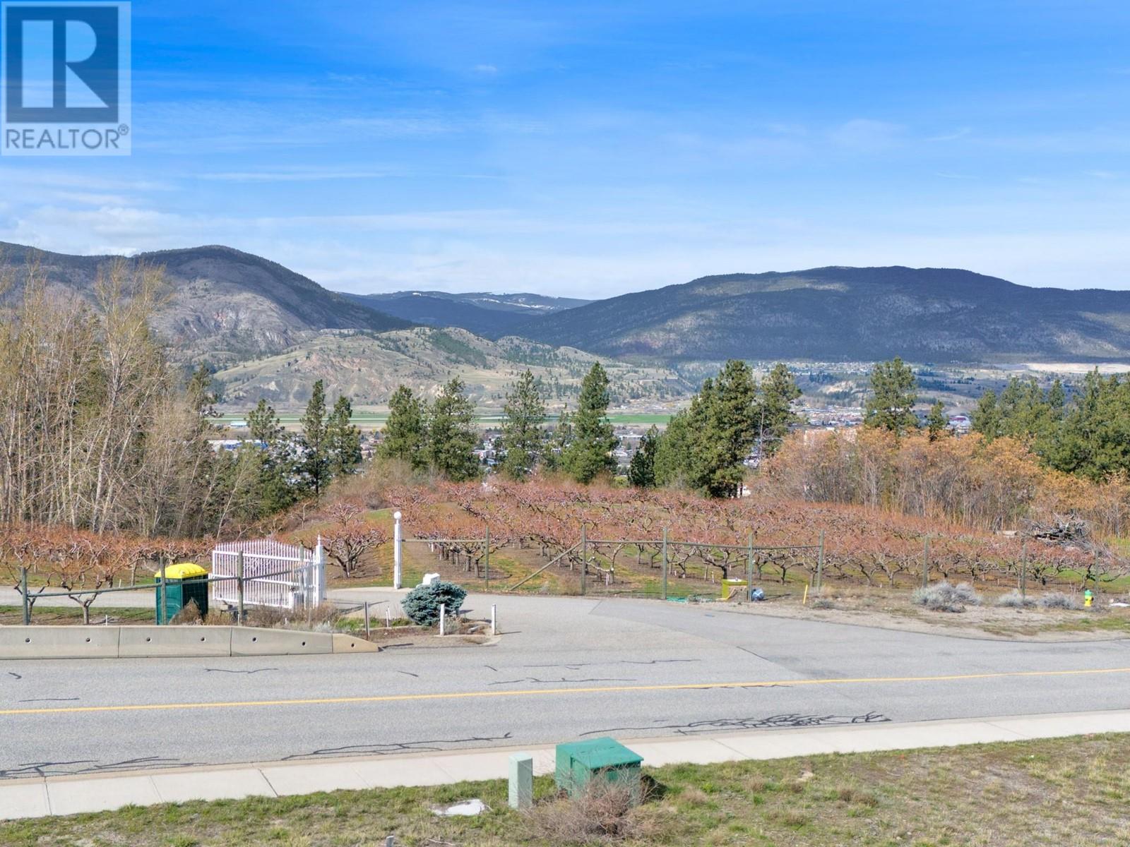 711 Pineview Road, Penticton, British Columbia  V2A 7S8 - Photo 6 - 10345648