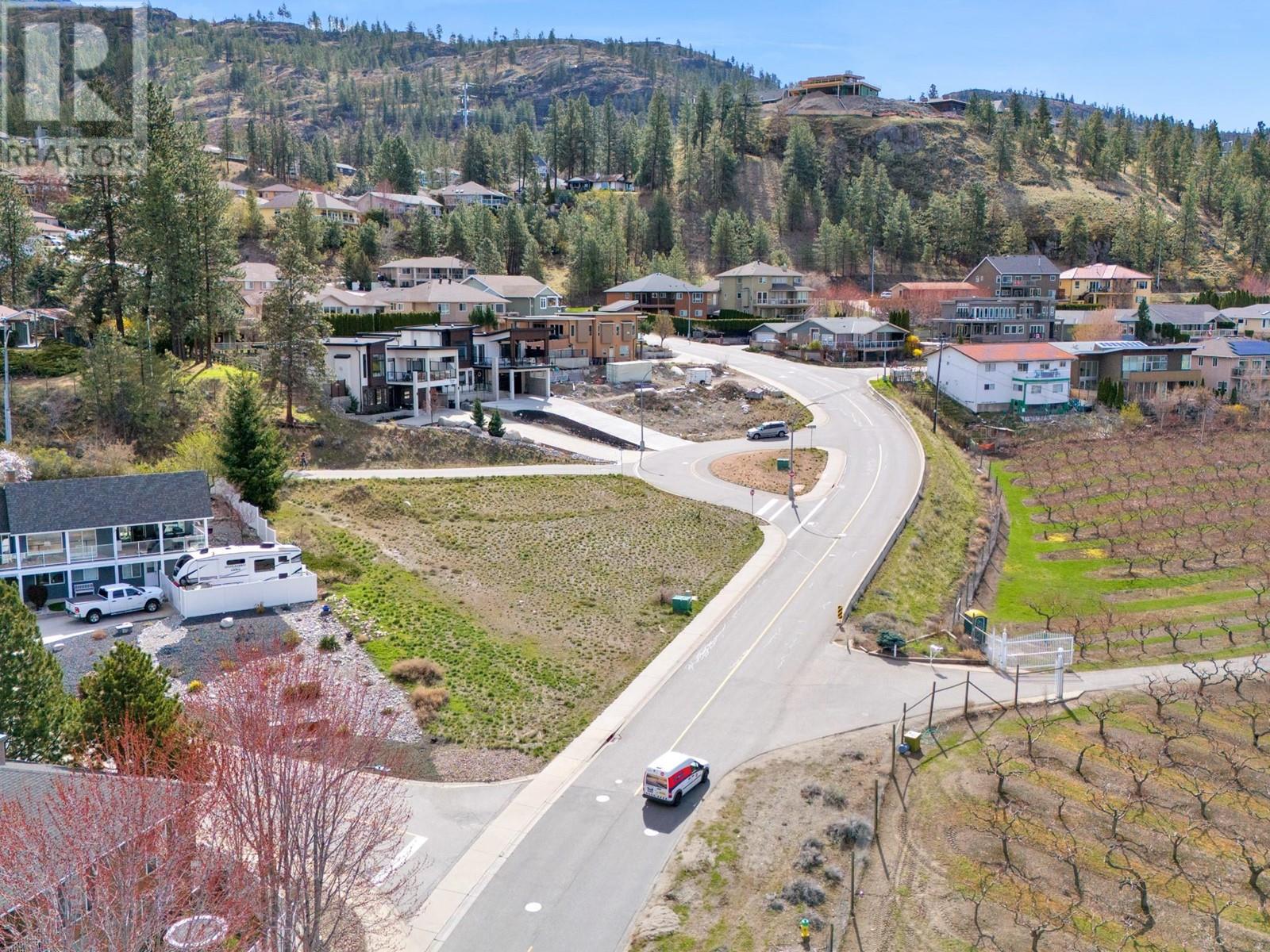 711 Pineview Road, Penticton, British Columbia  V2A 7S8 - Photo 9 - 10345648