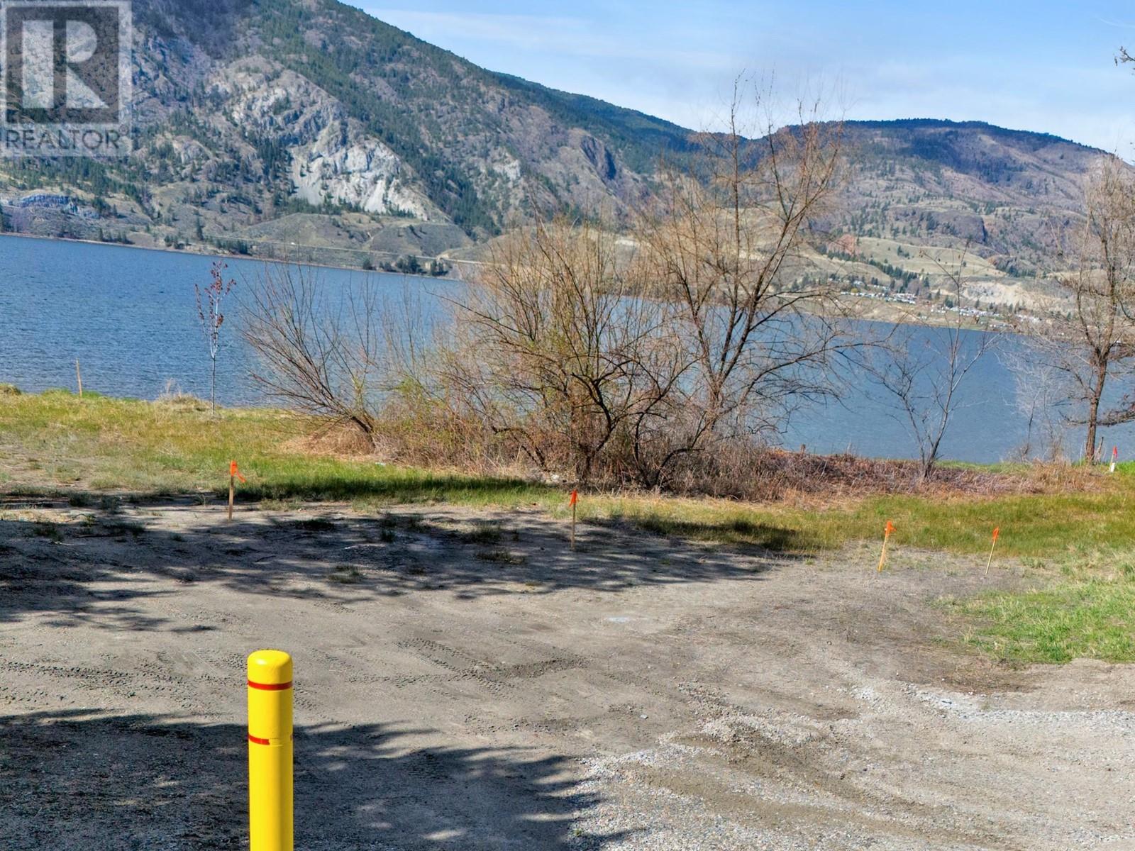 4507 Lakeside Road, Penticton, British Columbia  V2A 8W4 - Photo 3 - 10345643