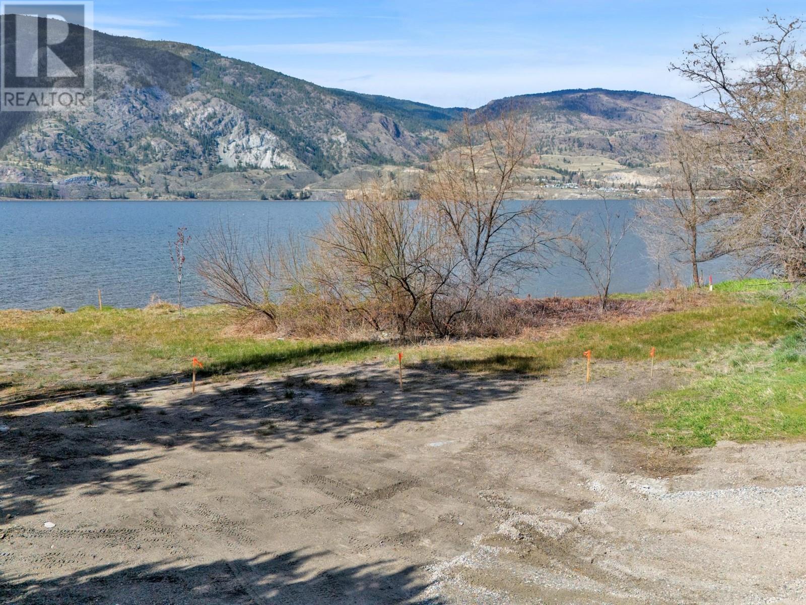 4507 Lakeside Road, Penticton, British Columbia  V2A 8W4 - Photo 4 - 10345643