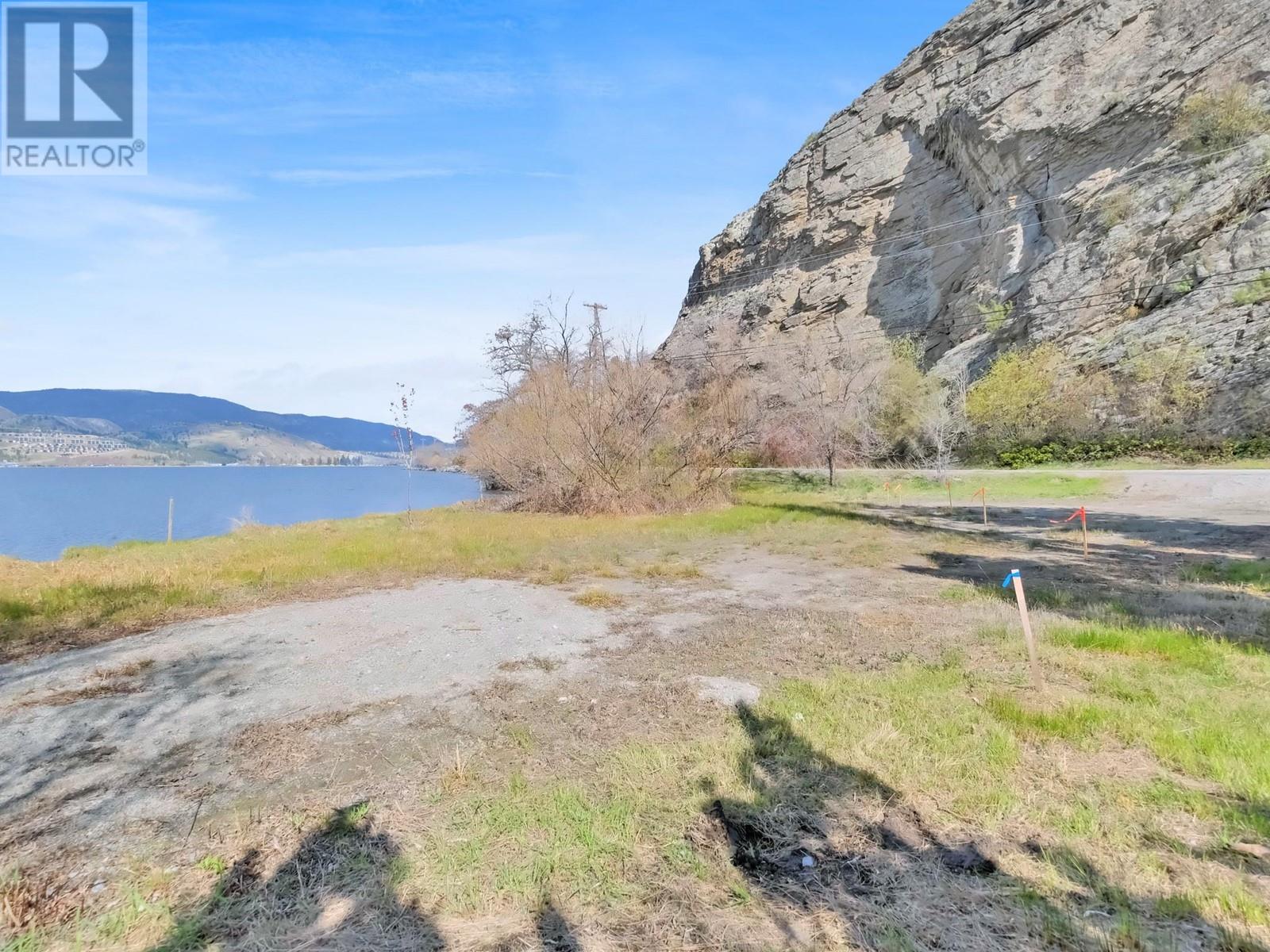 4507 Lakeside Road, Penticton, British Columbia  V2A 8W4 - Photo 9 - 10345643