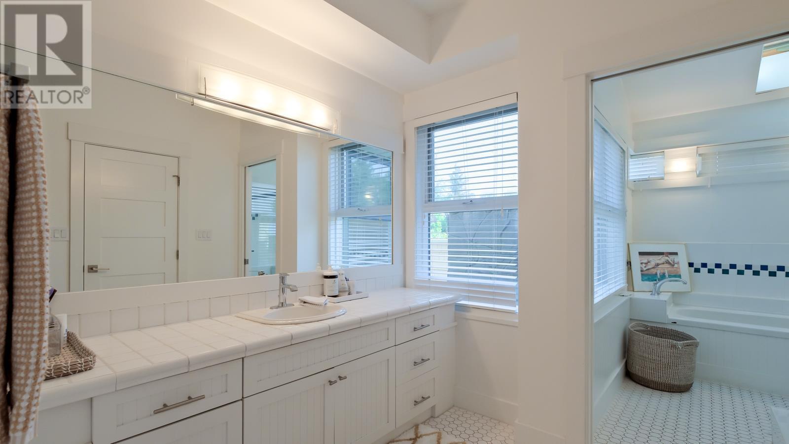 3880 Truswell Road Unit# 125, Kelowna, British Columbia  V1W 5A2 - Photo 18 - 10342777