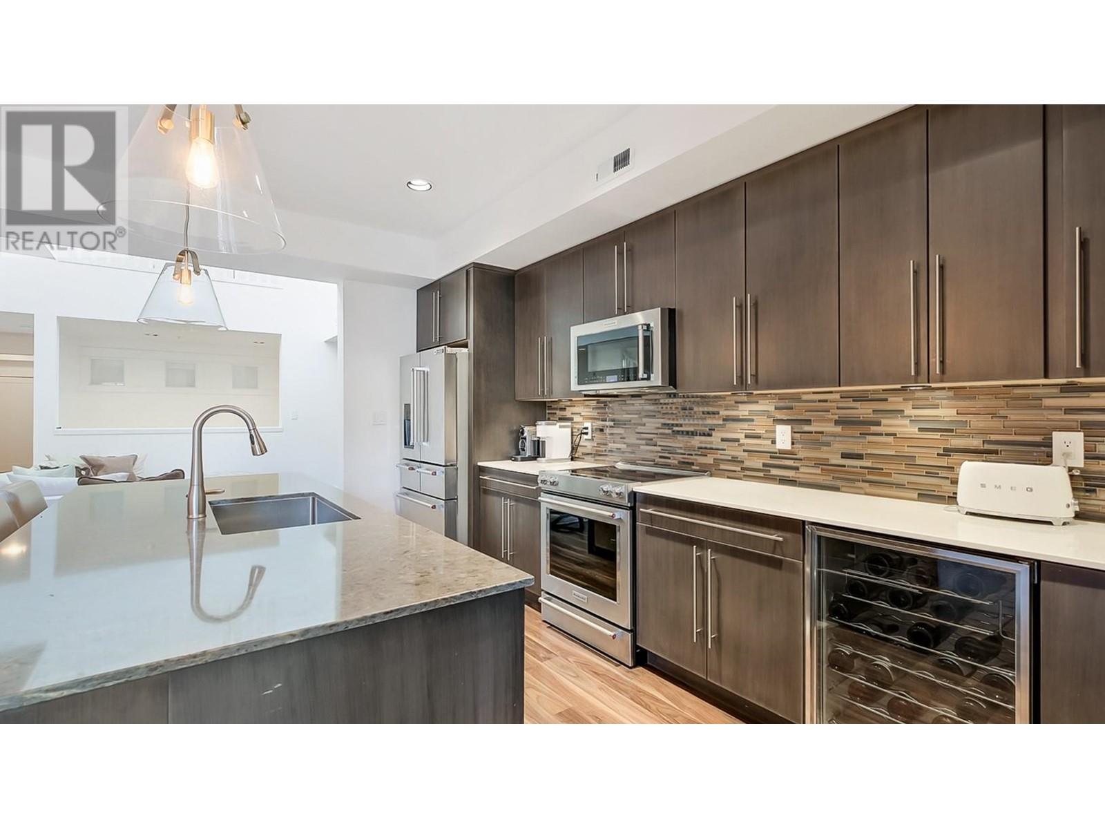 3880 Truswell Road Unit# 125, Kelowna, British Columbia  V1W 5A2 - Photo 3 - 10342777
