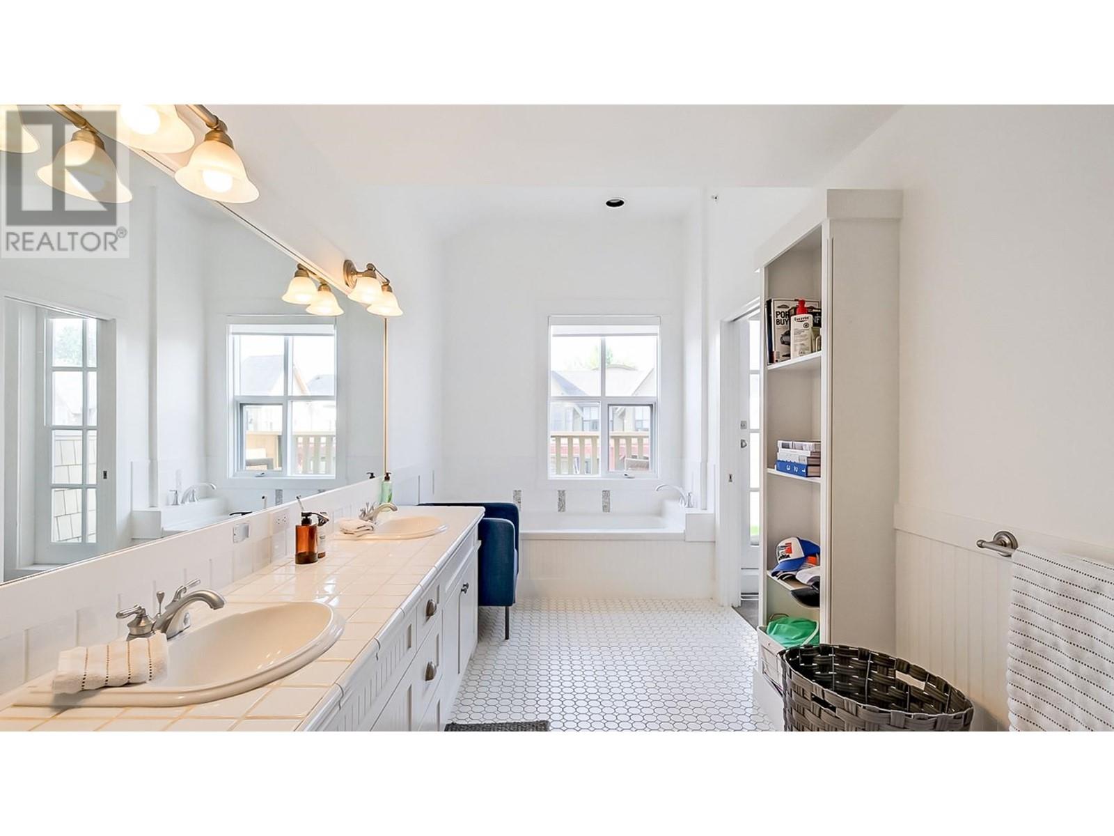 3880 Truswell Road Unit# 125, Kelowna, British Columbia  V1W 5A2 - Photo 35 - 10342777