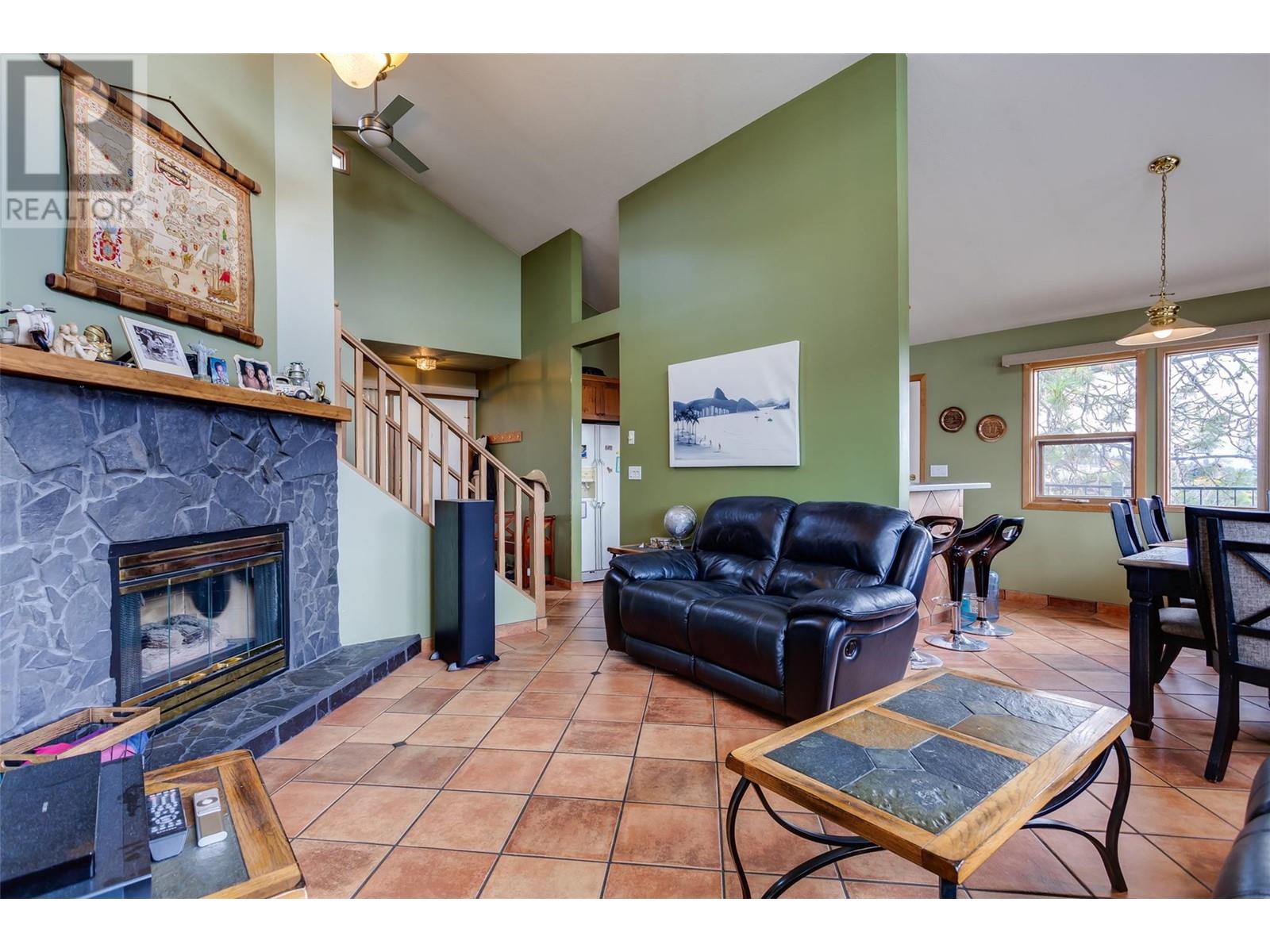 11482 Darlene Road, Lake Country, British Columbia  V4V 1Y4 - Photo 13 - 10345687
