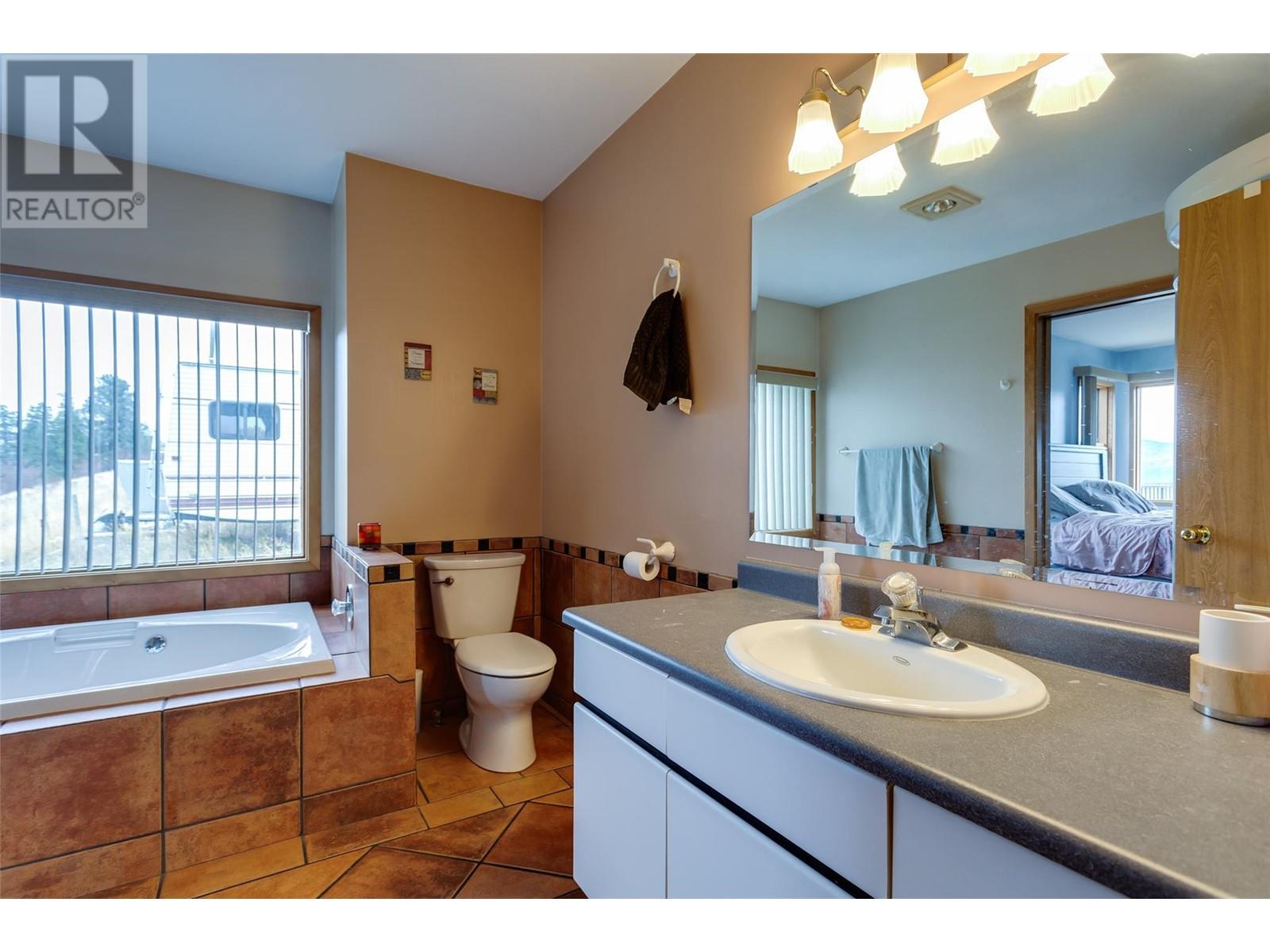 11482 Darlene Road, Lake Country, British Columbia  V4V 1Y4 - Photo 26 - 10345687