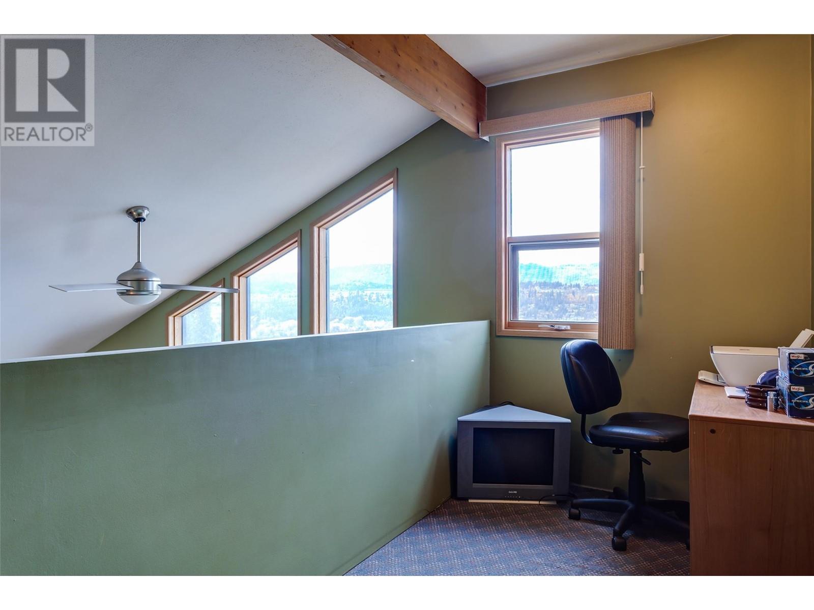 11482 Darlene Road, Lake Country, British Columbia  V4V 1Y4 - Photo 29 - 10345687