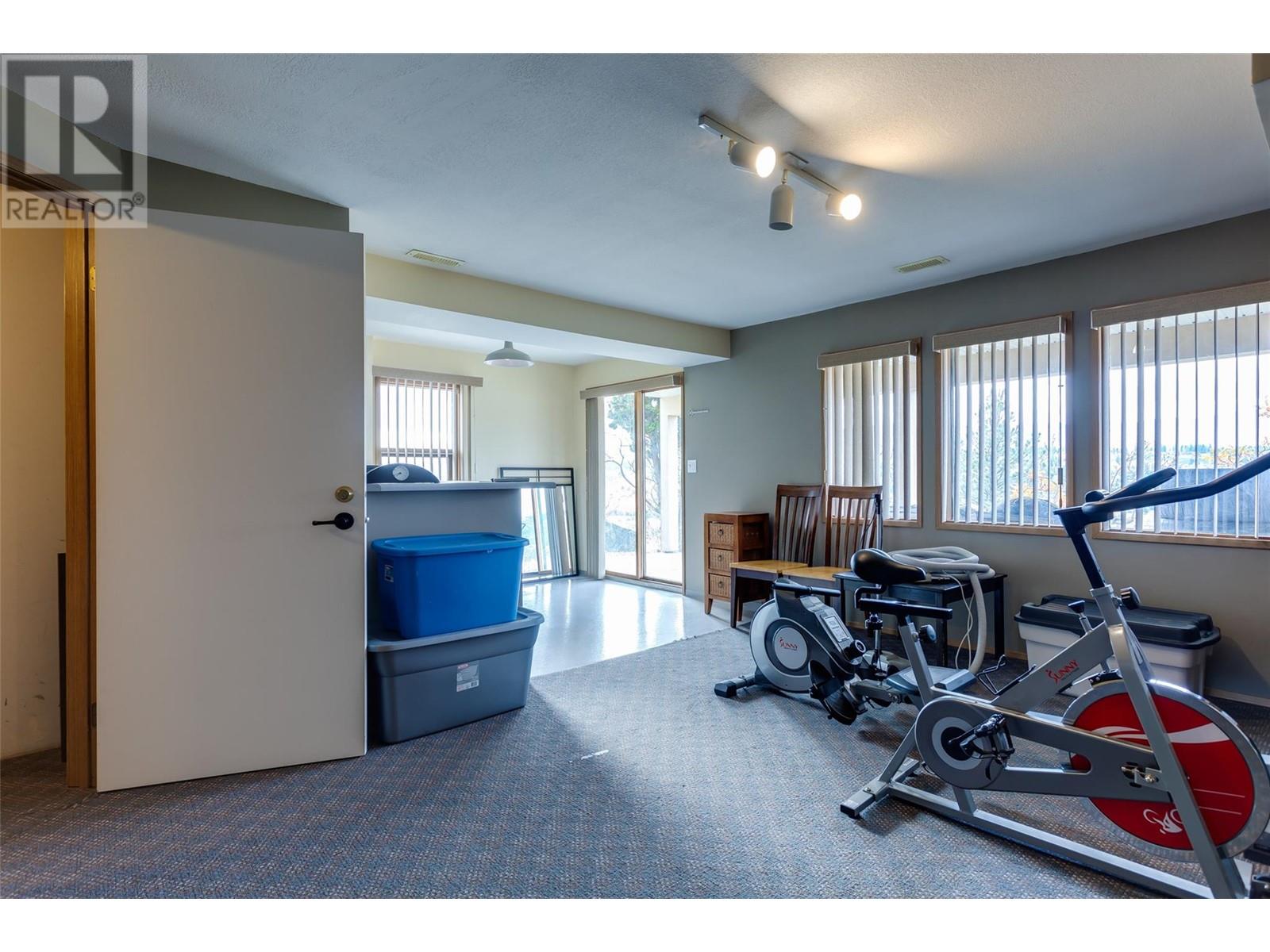 11482 Darlene Road, Lake Country, British Columbia  V4V 1Y4 - Photo 36 - 10345687