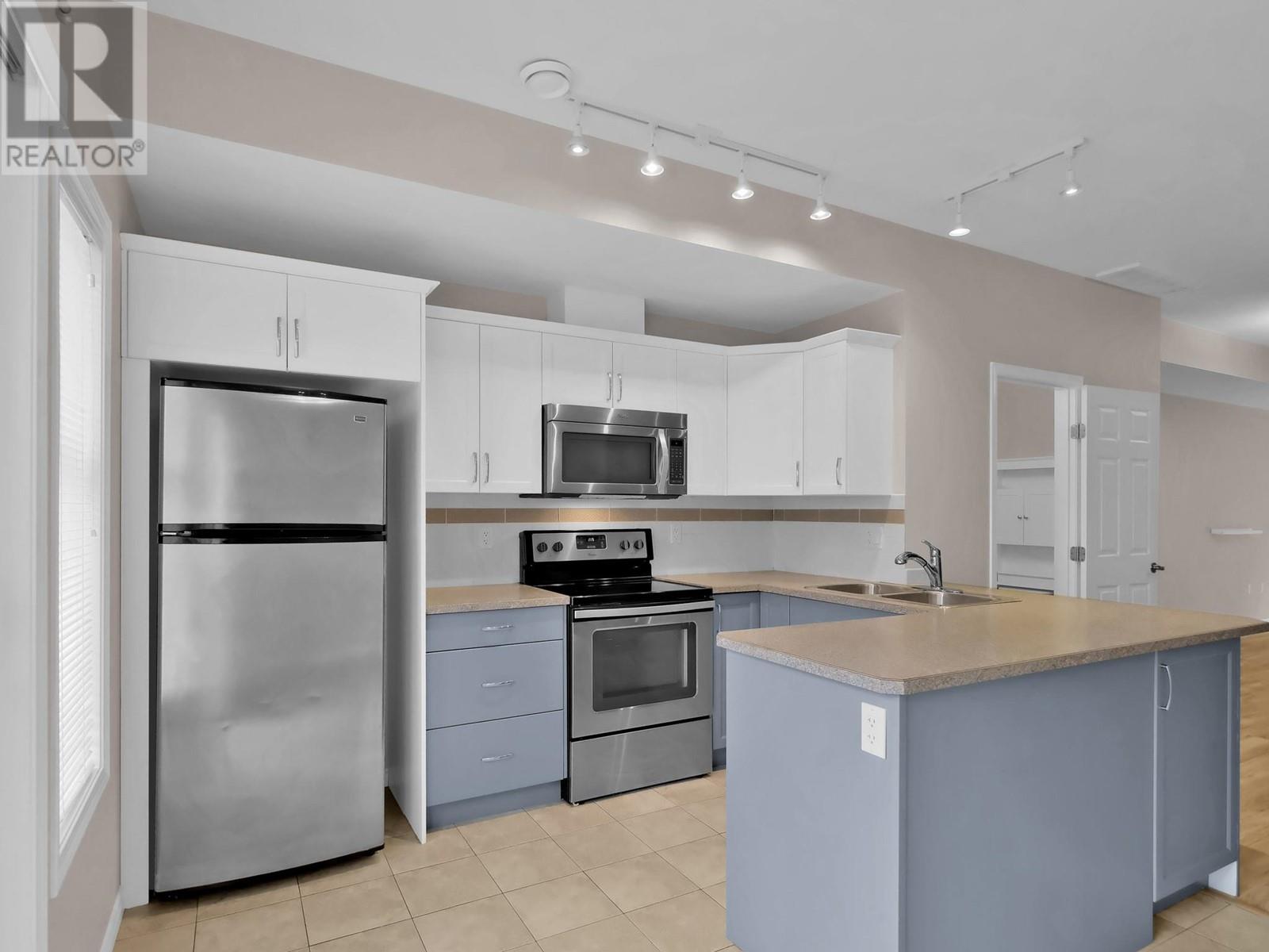 3363 Wilson Street Unit# 140, Penticton, British Columbia  V2A 9G7 - Photo 2 - 10345478