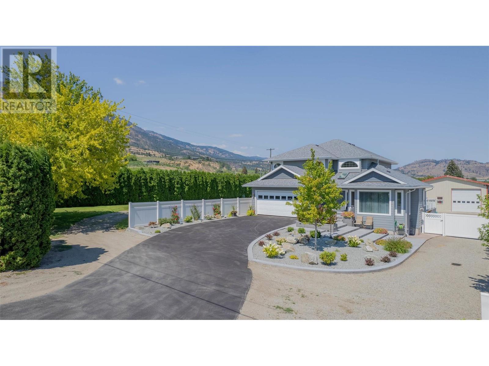388 Road 10, Oliver, British Columbia  V0H 1T1 - Photo 1 - 10345436