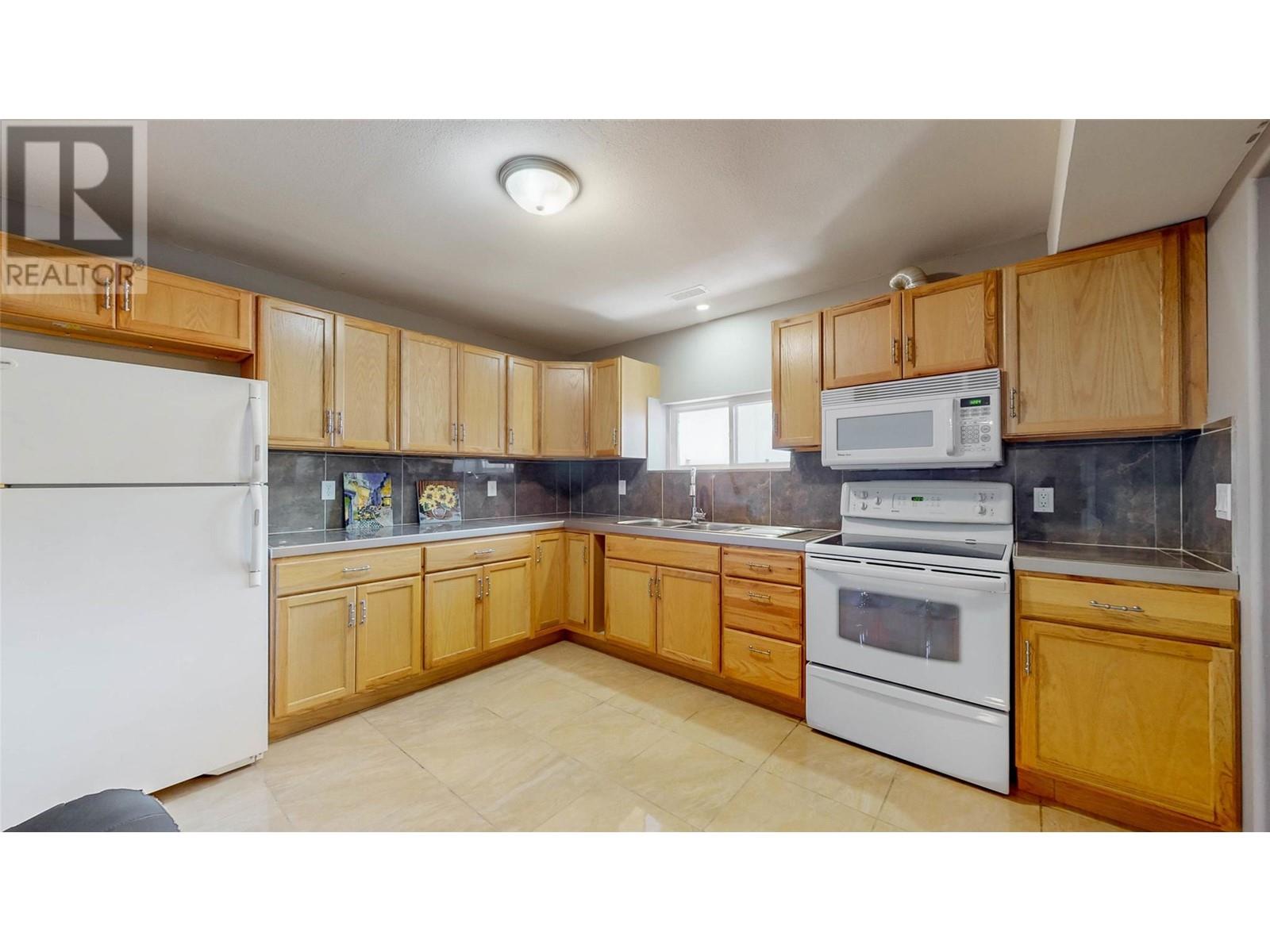 388 Road 10, Oliver, British Columbia  V0H 1T1 - Photo 23 - 10345436