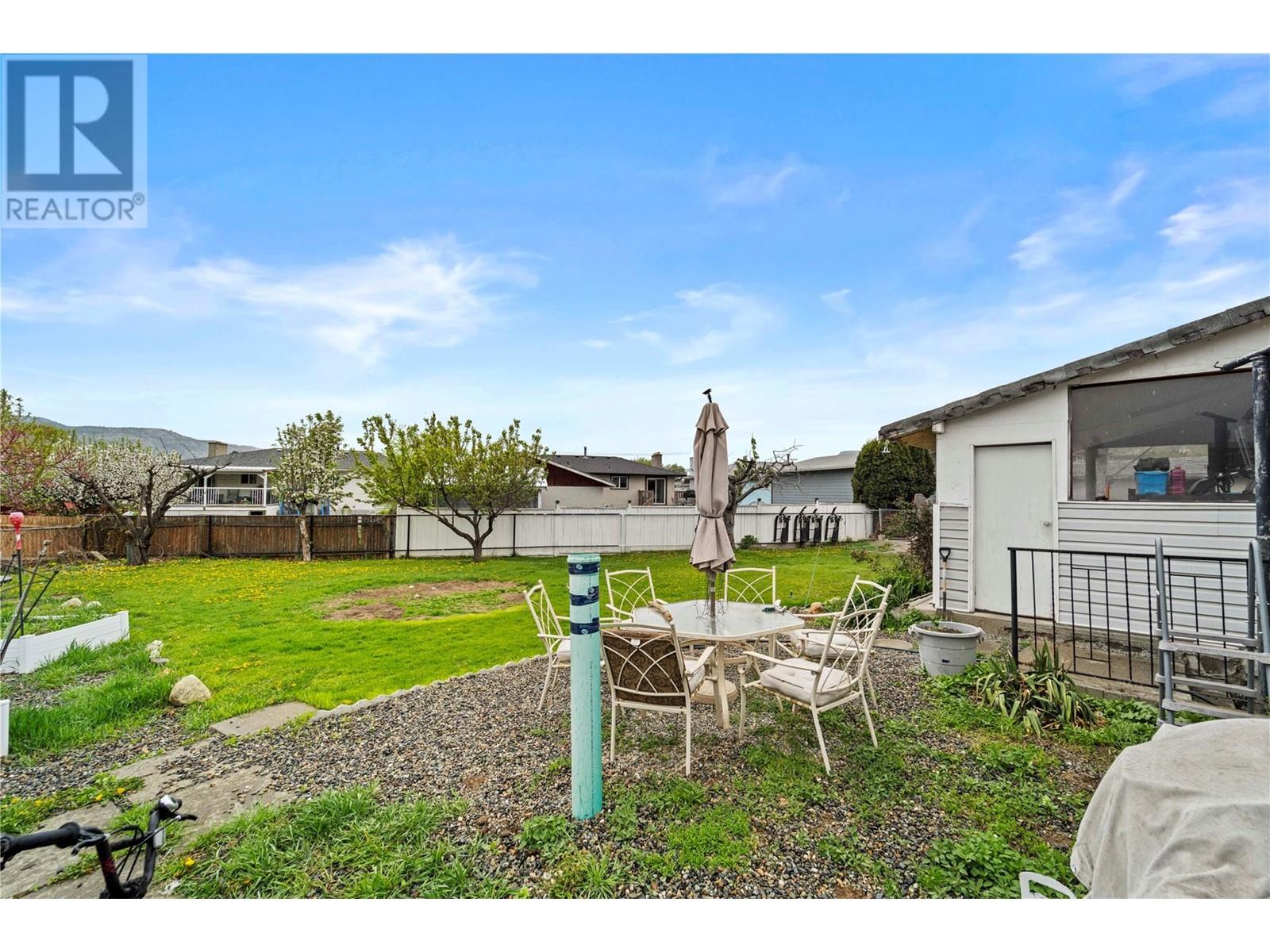 1267 Creston Place, Kamloops, British Columbia  V2B 2Y7 - Photo 30 - 10345409